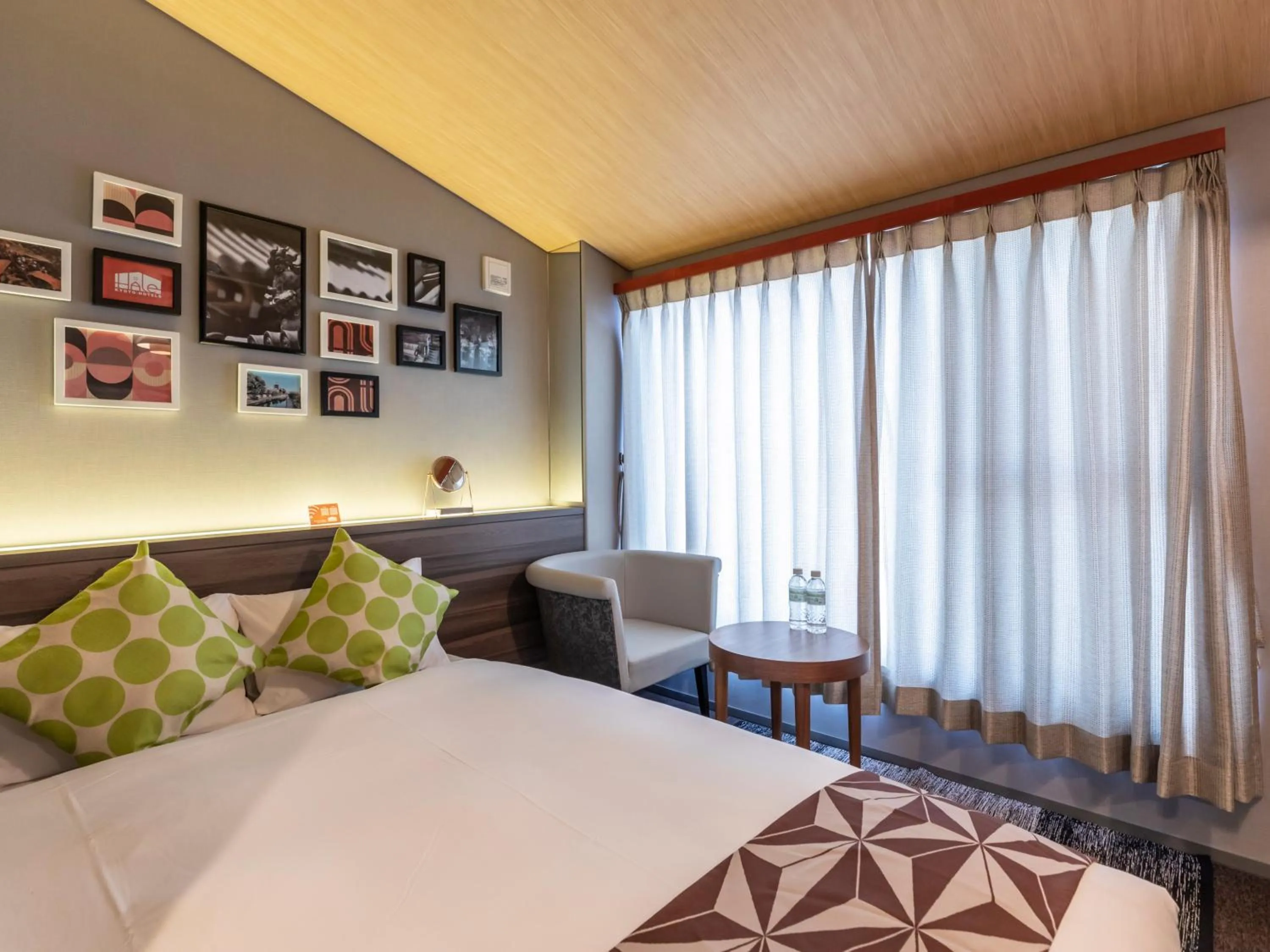 Bed in HALE Kyoto Toji