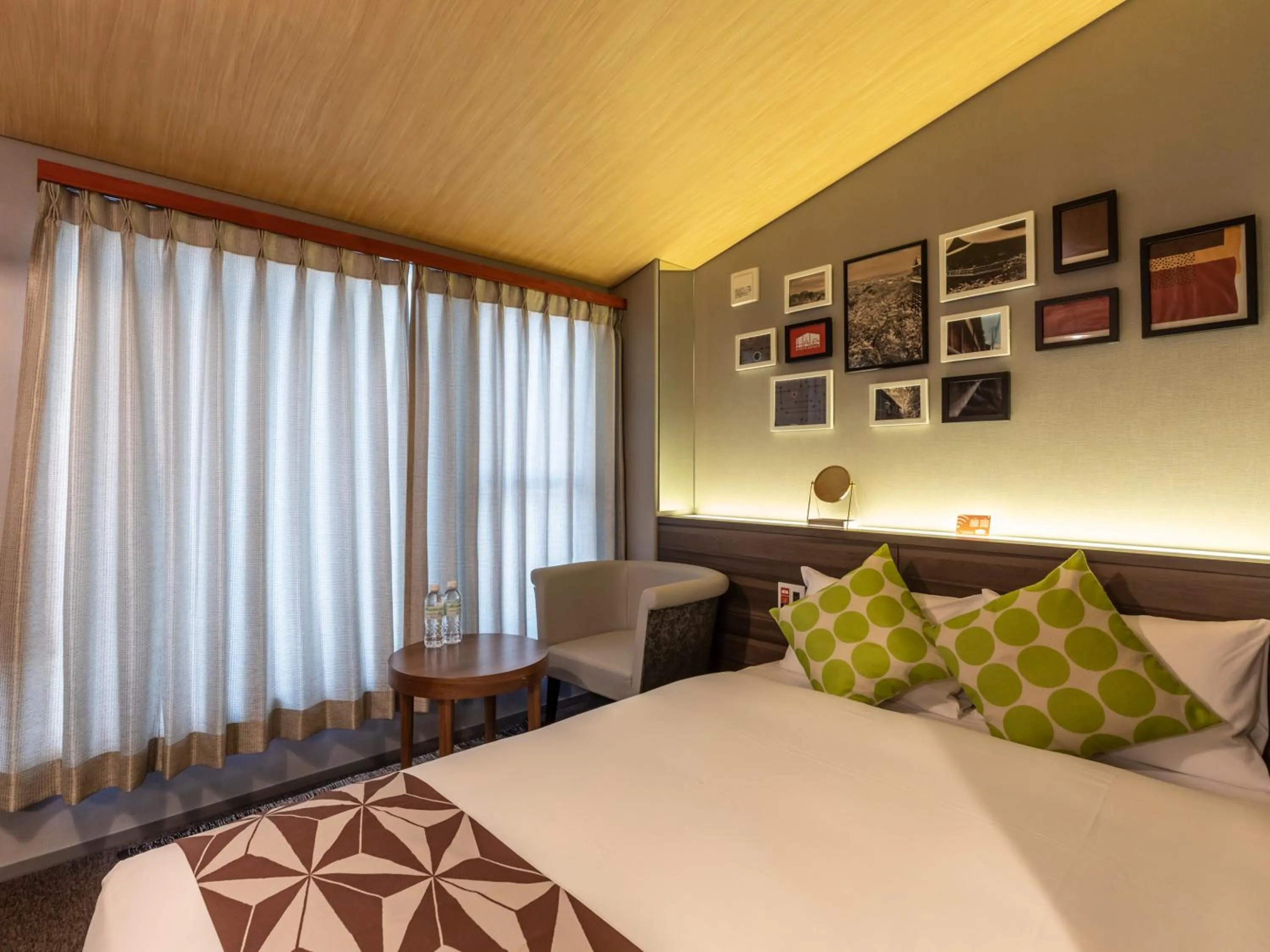 Bed in HALE Kyoto Toji