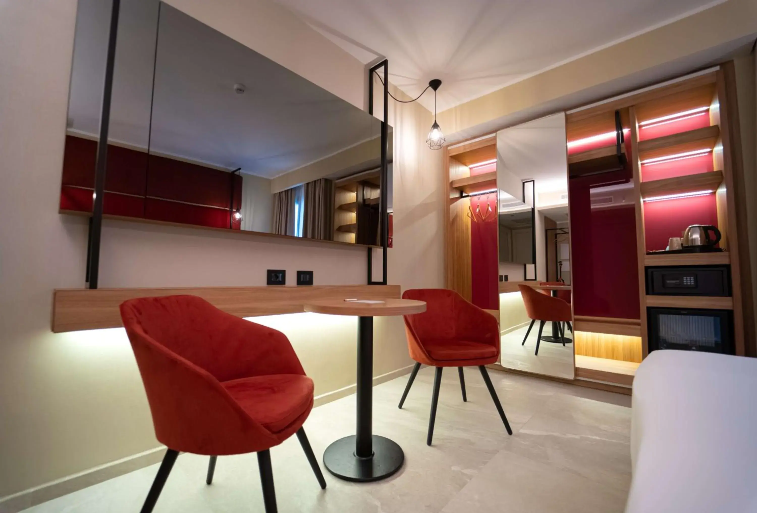 Bedroom in Best Western Plus Sabaudia Hotel Bedroom in Best Western Plus Sabaudia Hotel