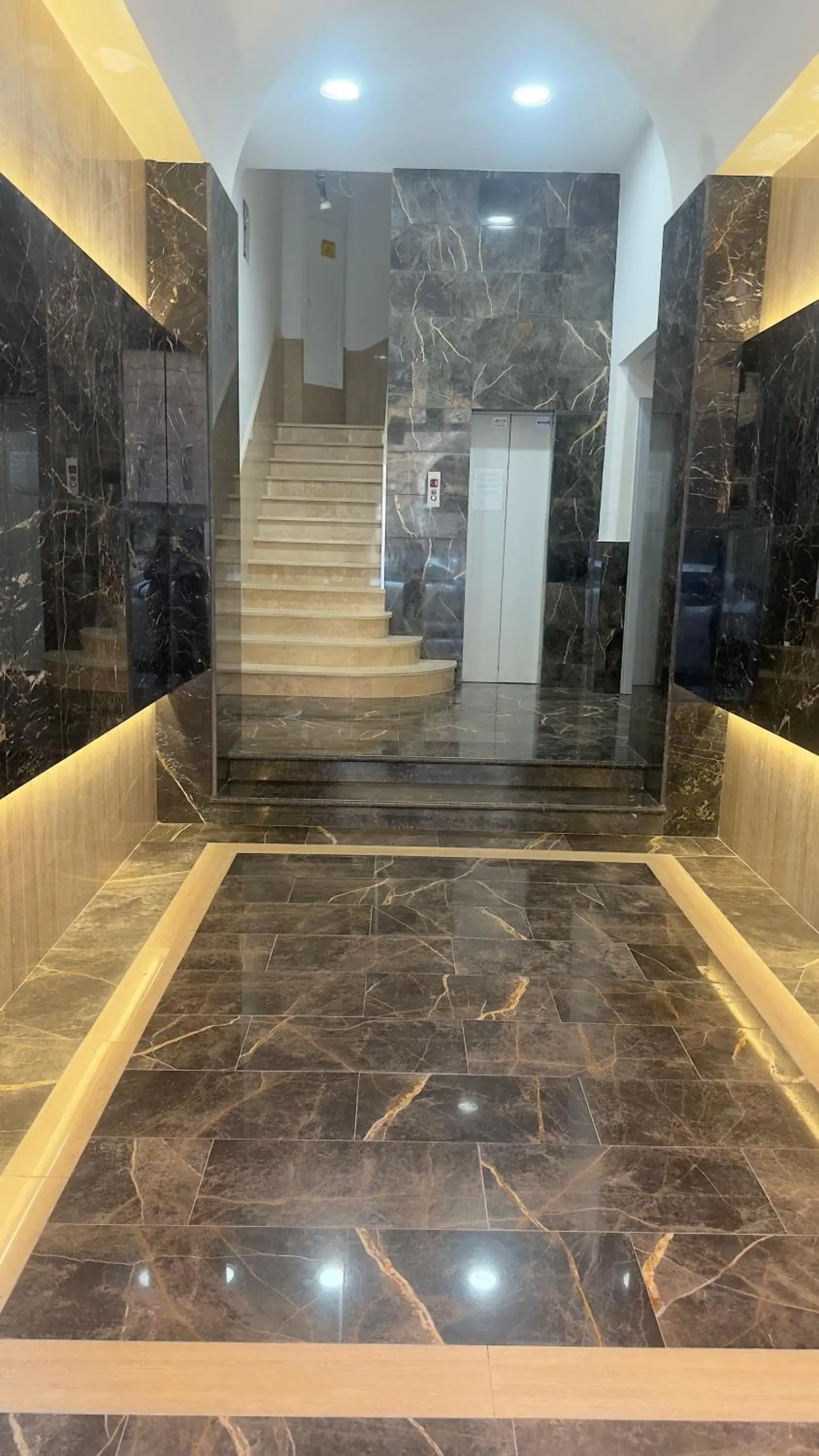 Facade/entrance in Romalive Hotel Facade/entrance in Romalive Hotel