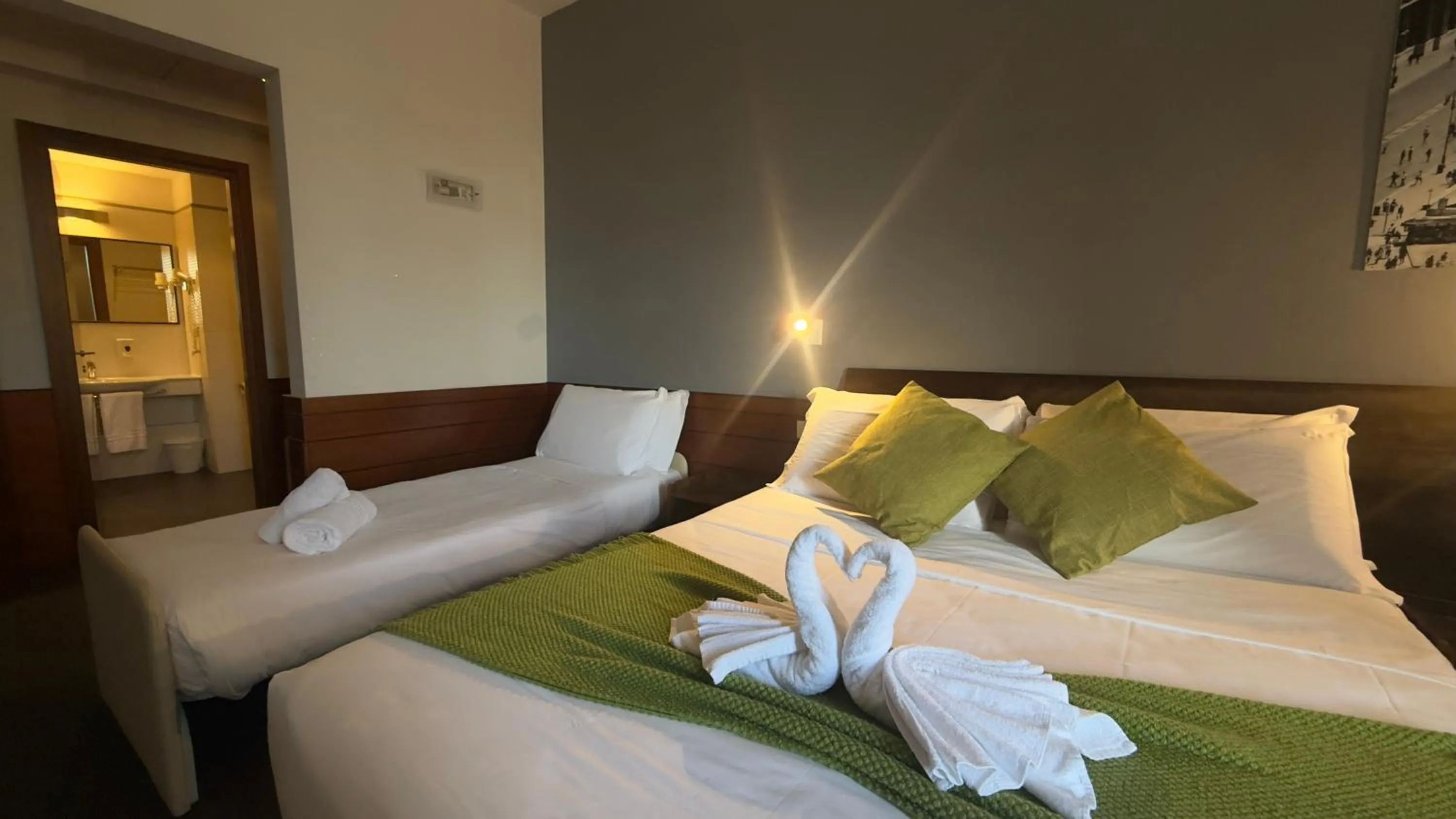 Bedroom, Bed in Romalive Hotel