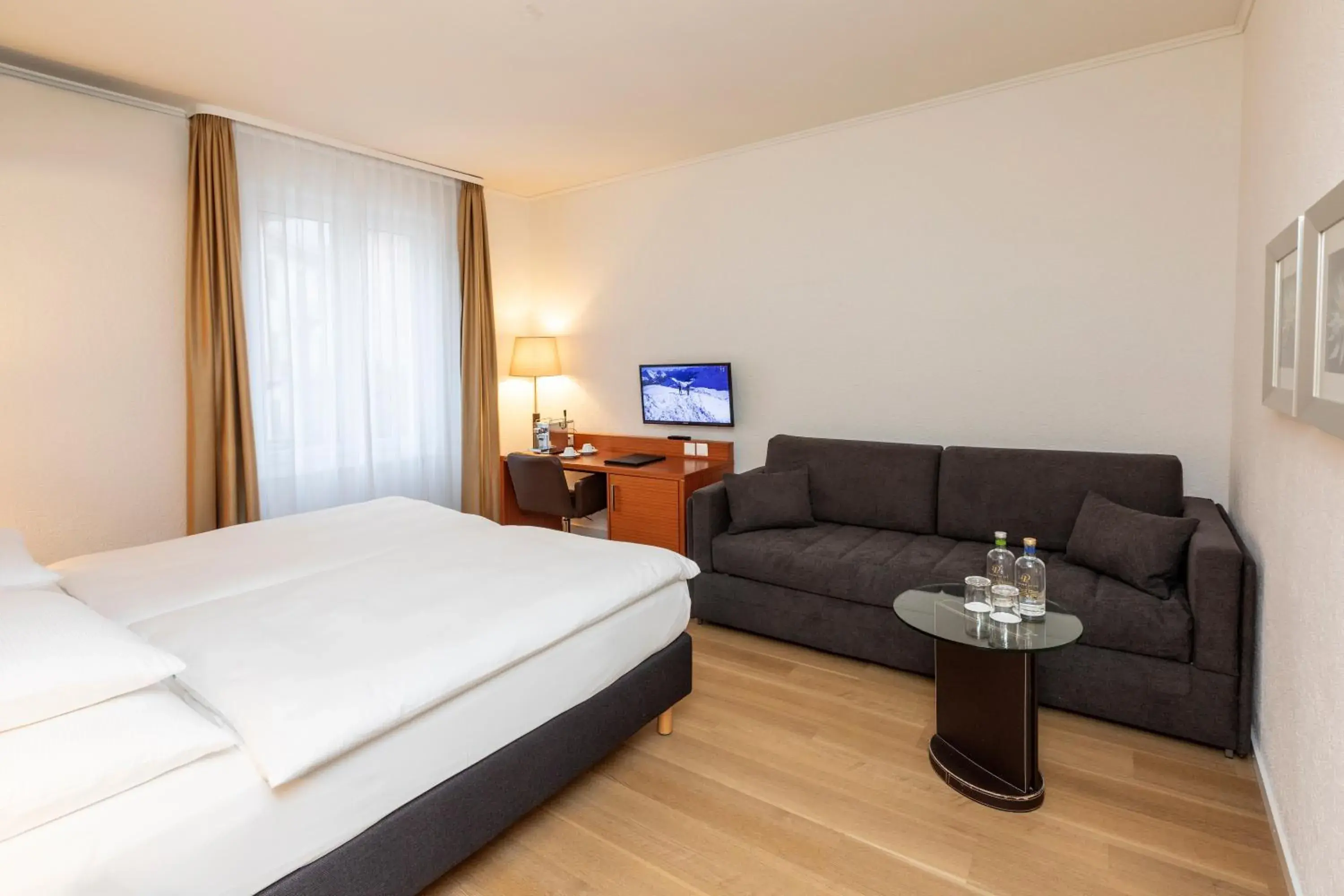 Bed in Hotel la Palma au Lac Bed in Hotel la Palma au Lac