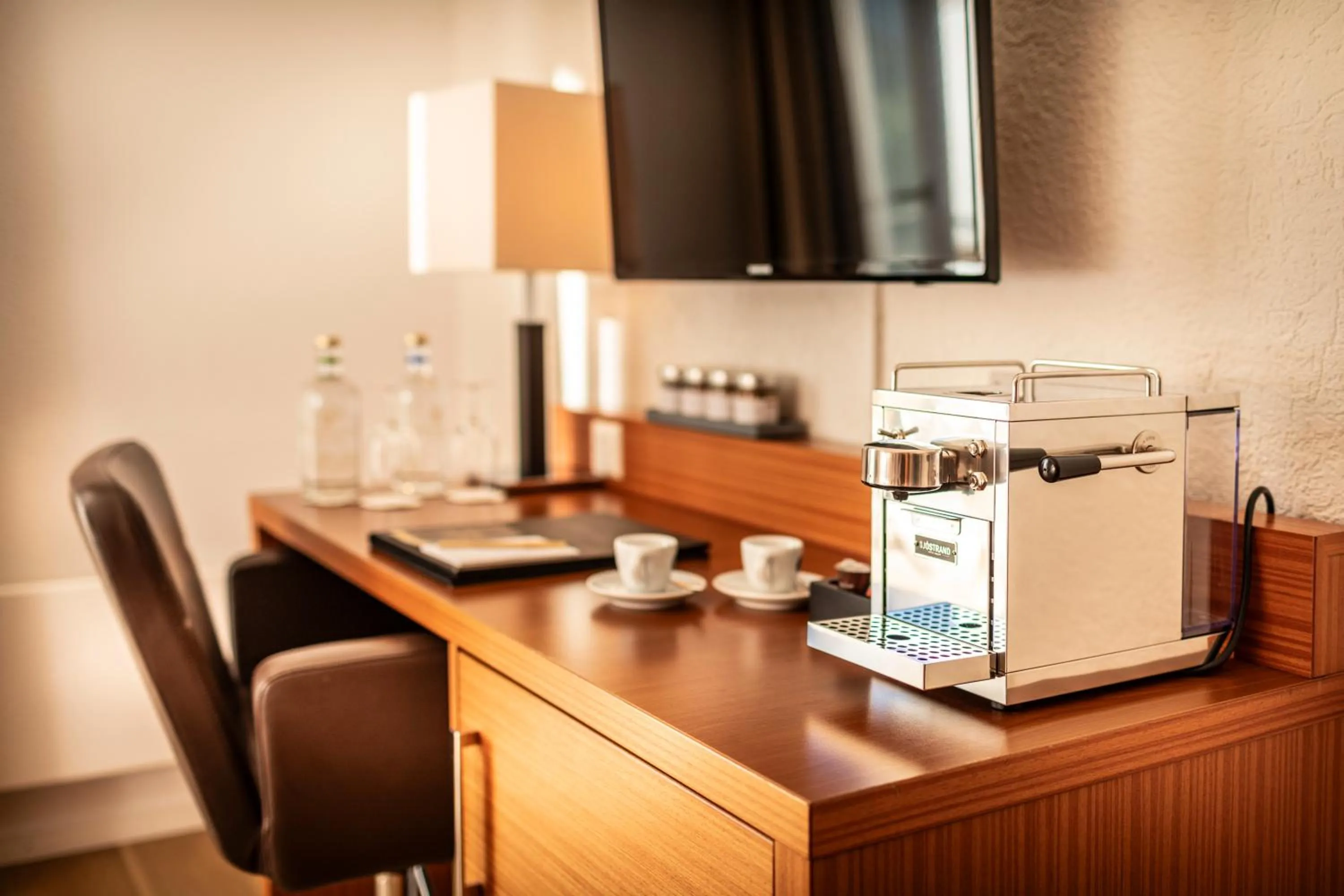 Bedroom in Hotel la Palma au Lac