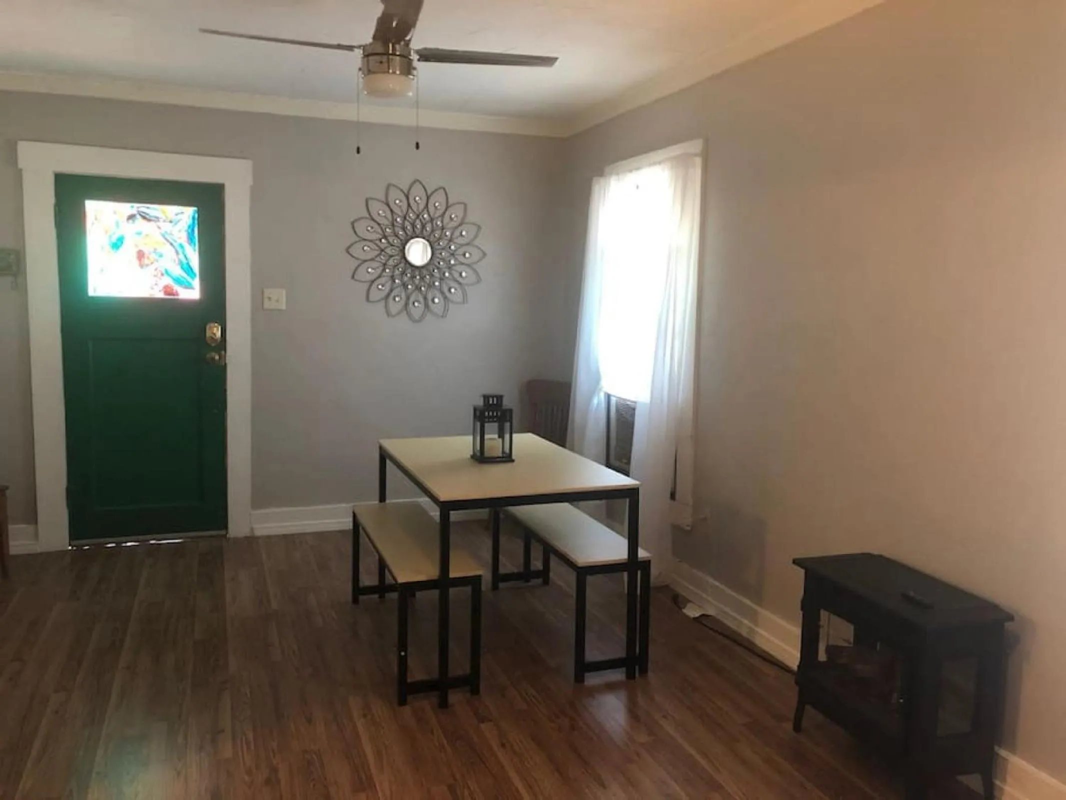 Dining area in El Nopal Casita-Close to Sul Ross State University