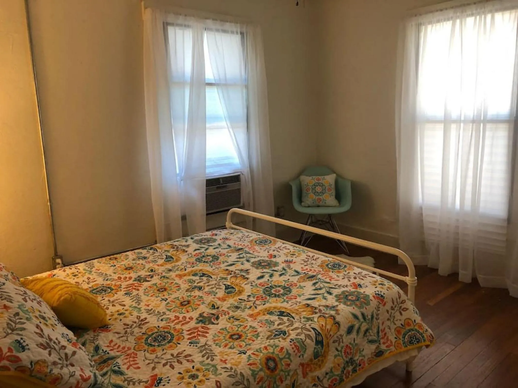 Bedroom, Bed in El Nopal Casita-Close to Sul Ross State University