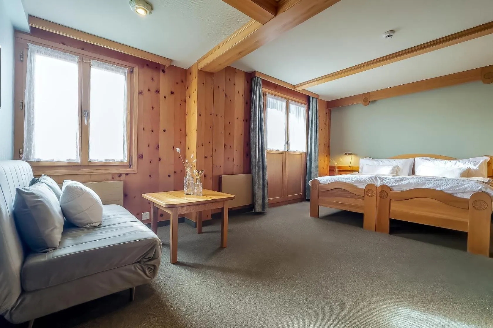 Bed in Hotel Alpfrieden