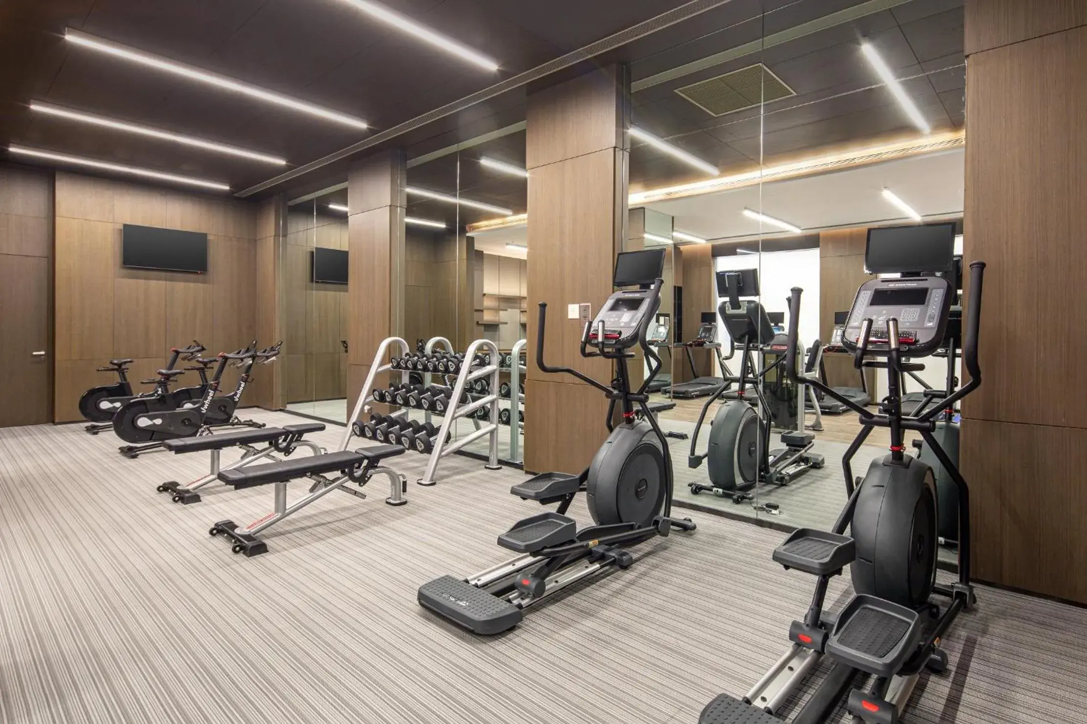 Fitness centre/facilities in Crowne Plaza Shanghai Hongqiao by IHG Fitness centre/facilities in Crowne Plaza Shanghai Hongqiao by IHG