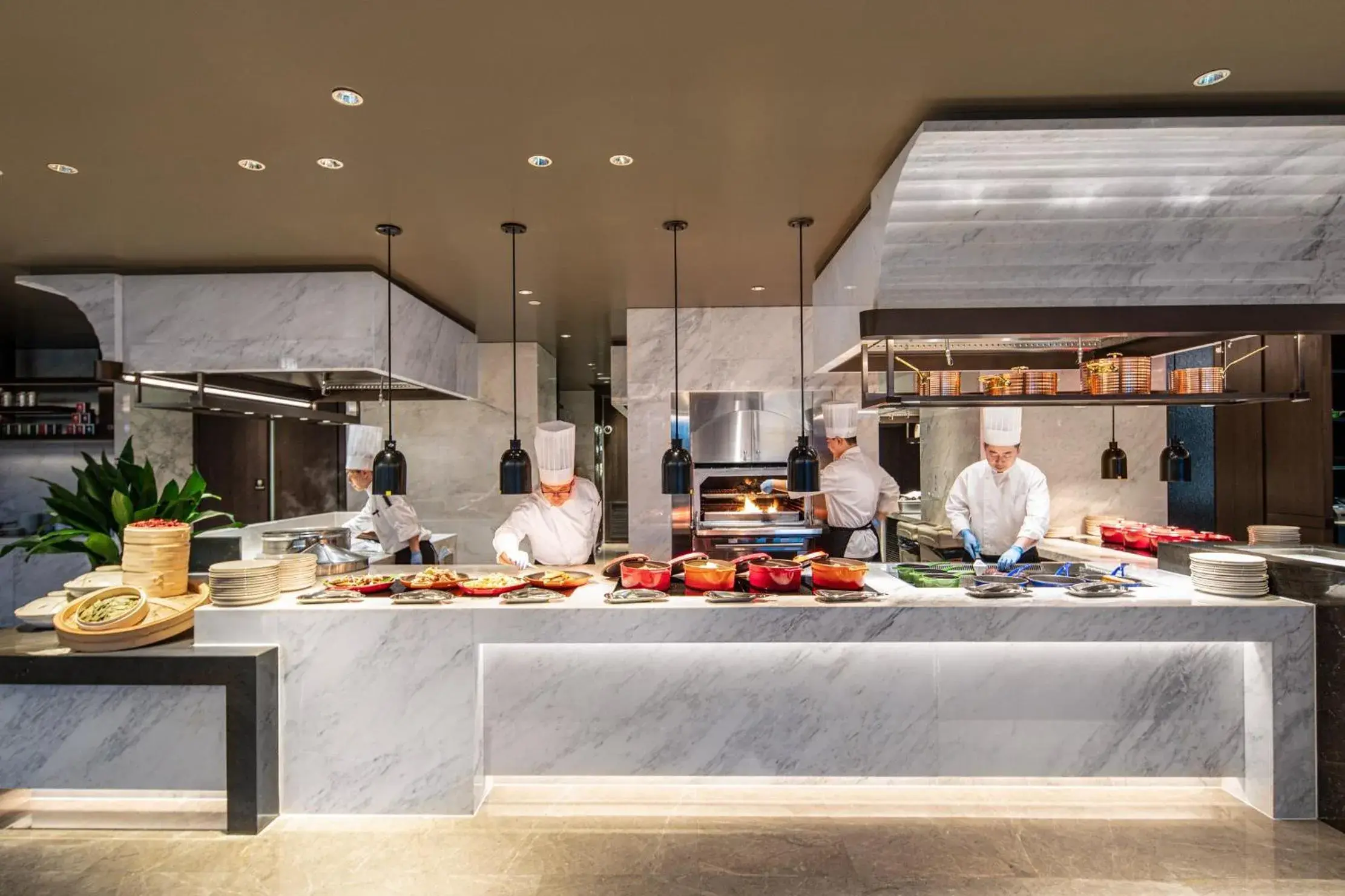 Restaurant/places to eat in Crowne Plaza Shanghai Hongqiao by IHG Restaurant/places to eat in Crowne Plaza Shanghai Hongqiao by IHG