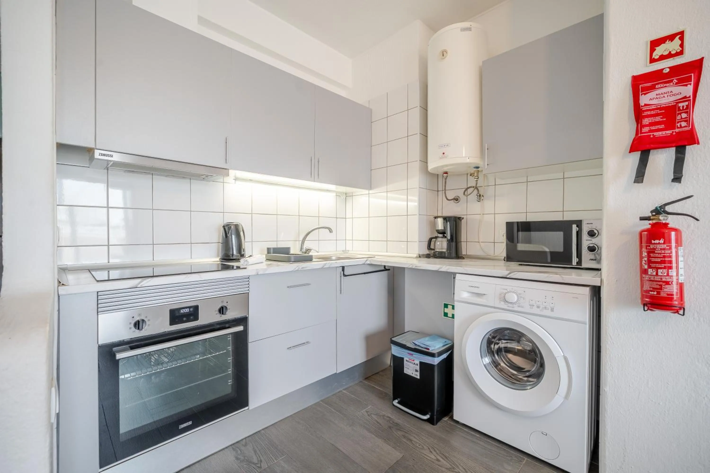 Kitchen or kitchenette in Bellavista Jardim By BeGuest