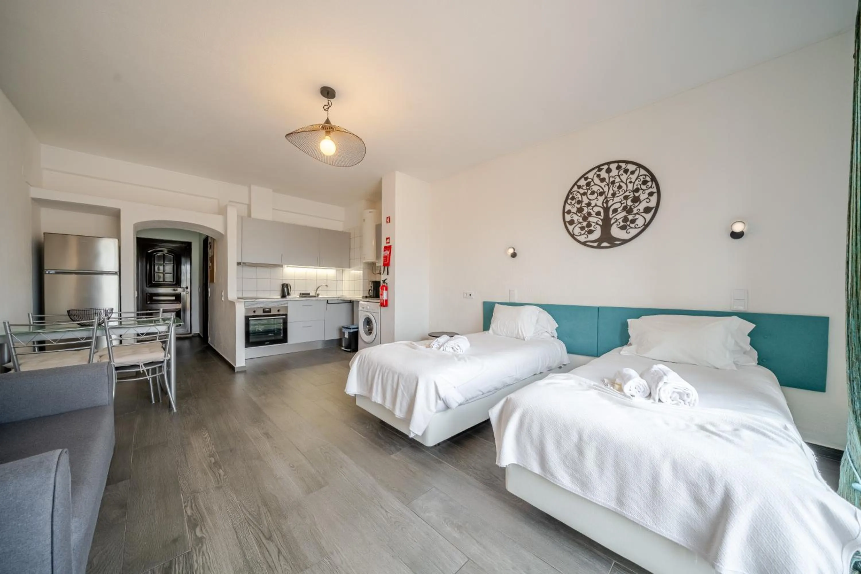 Bedroom, Bed in Bellavista Jardim By BeGuest