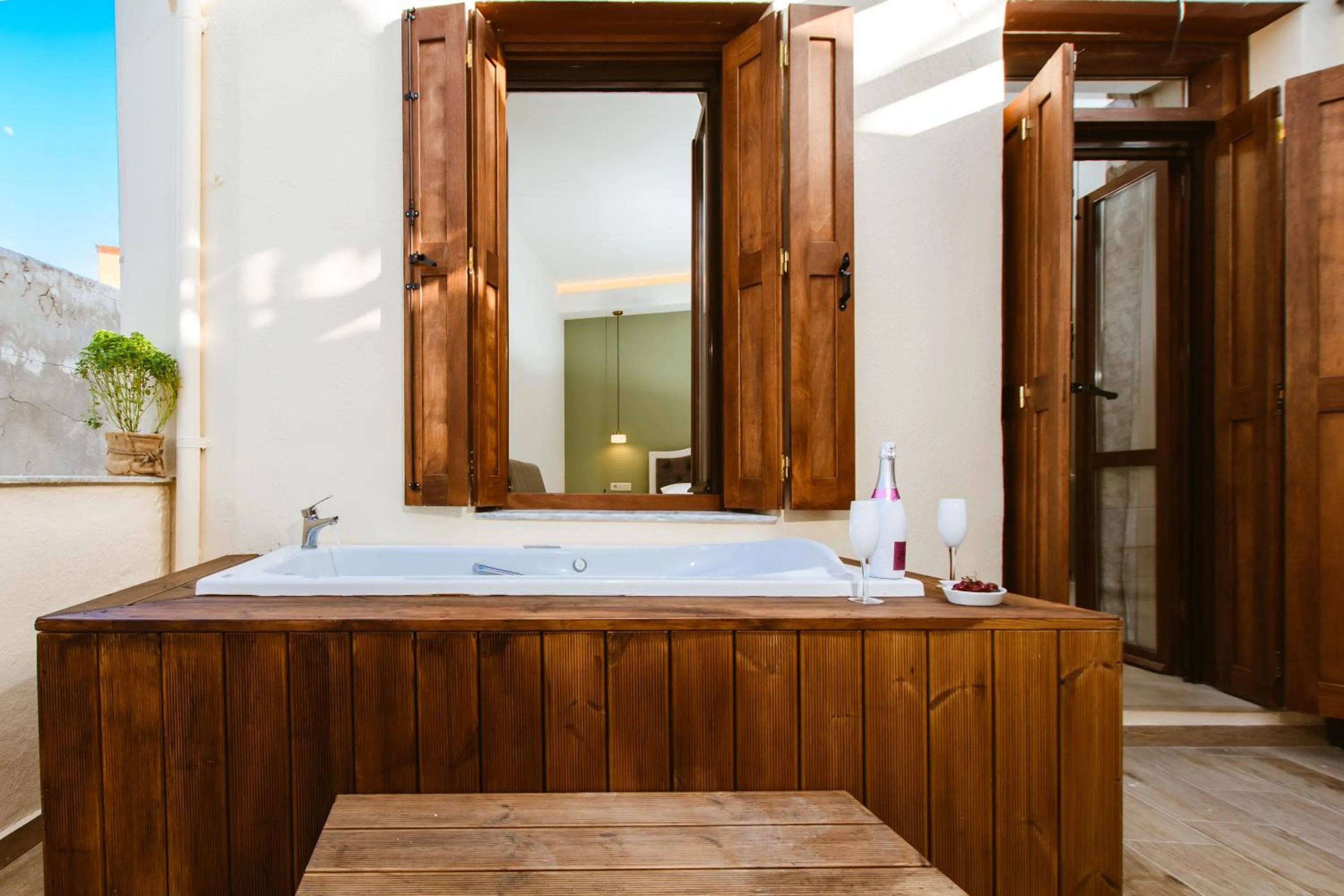 Konmari Boutique Suites