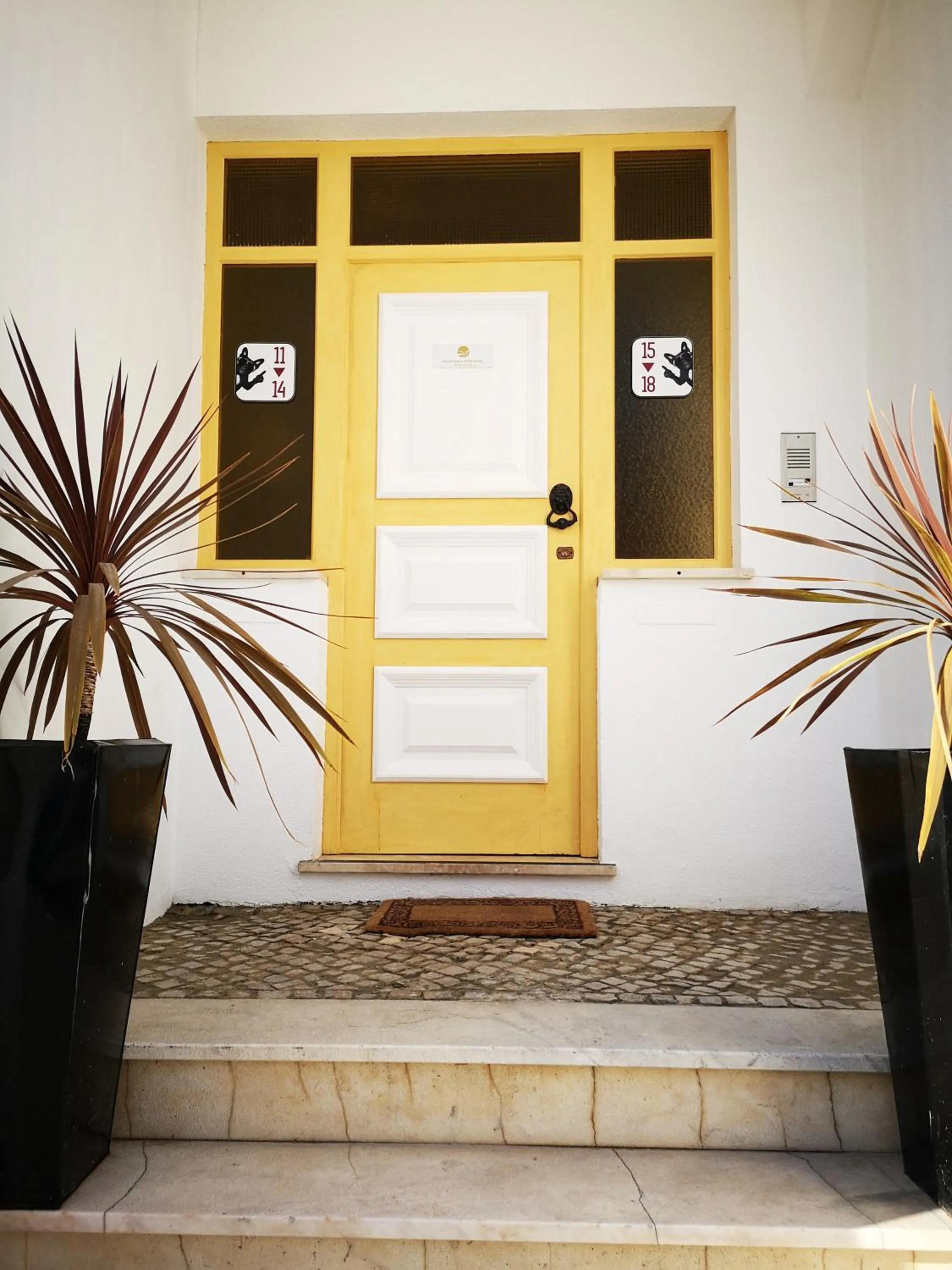 Facade/entrance in Bulldog Inn - Duna Parque Resorts & Hotels