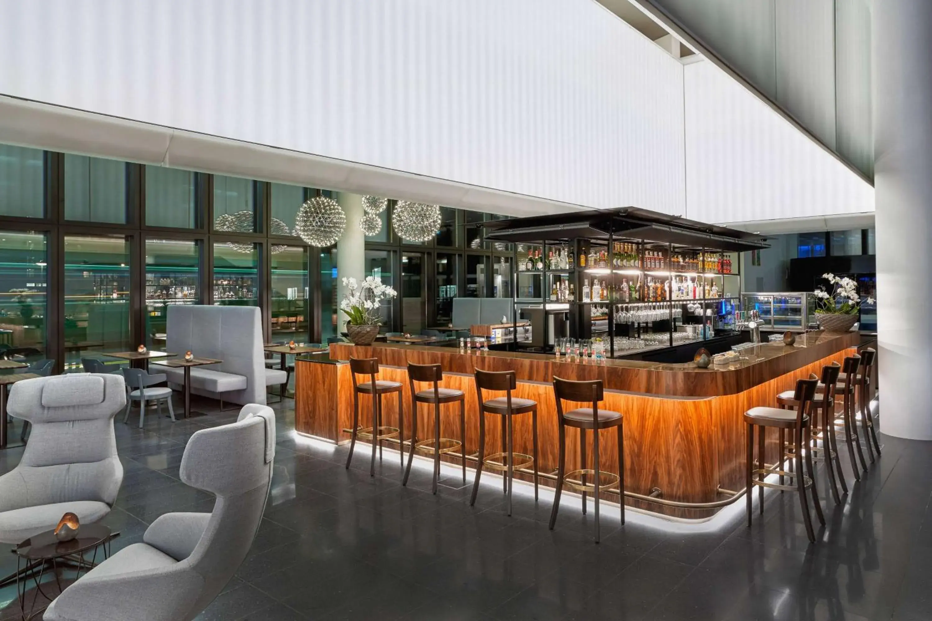 Restaurant/places to eat in HYPERION Hotel Basel Restaurant/places to eat in HYPERION Hotel Basel