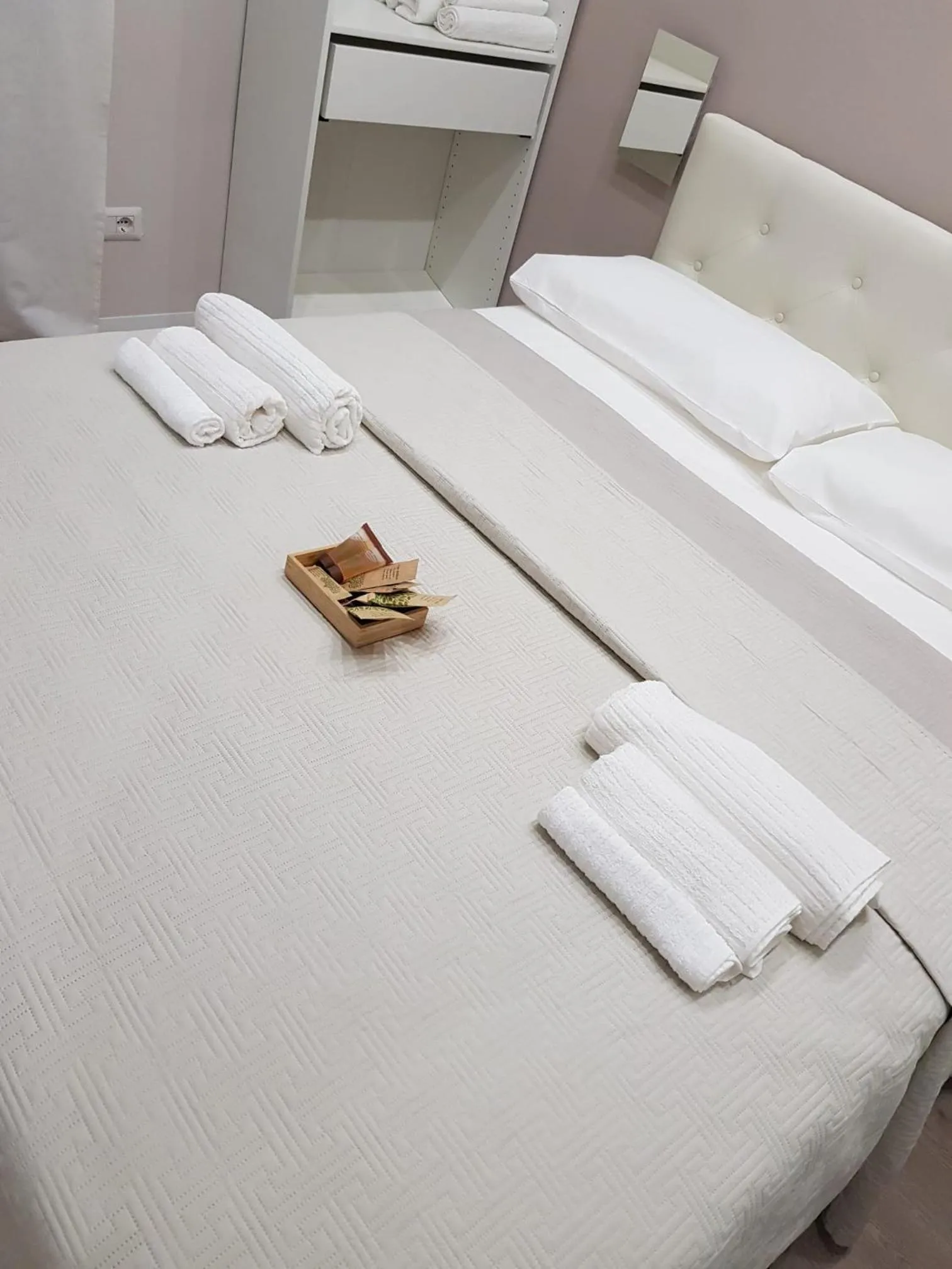 Bed in Duomo View Naples