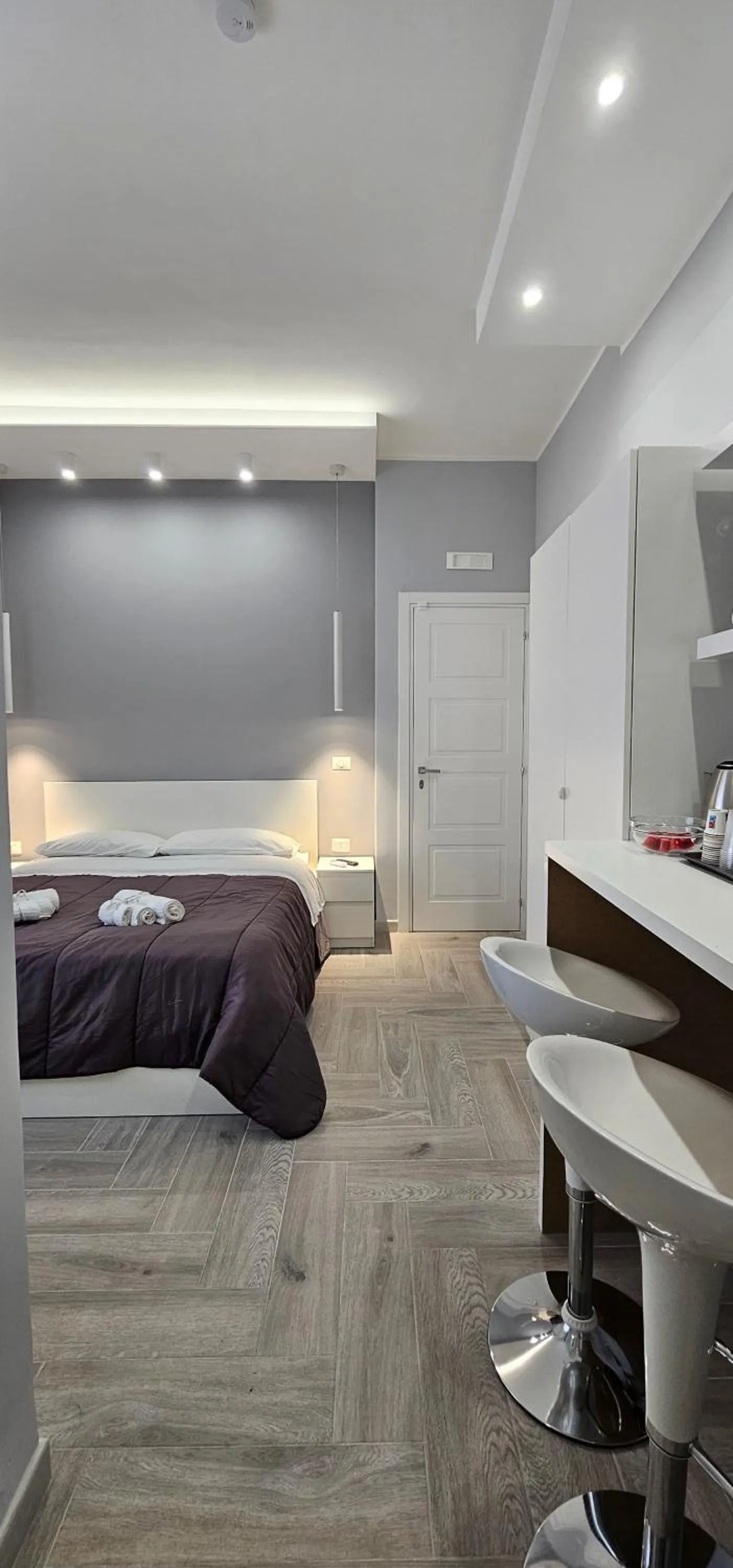 Bed in Duomo View Naples