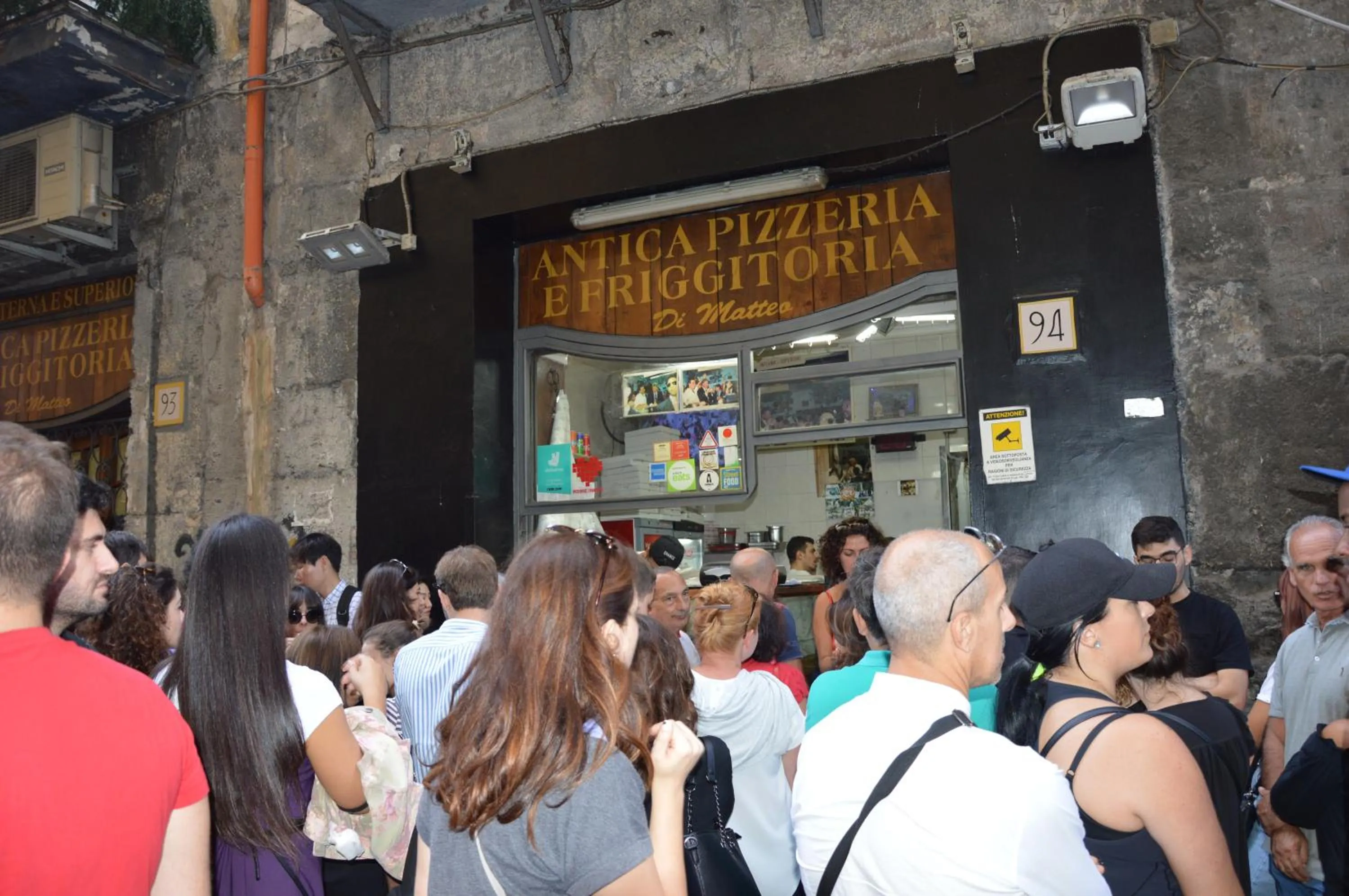 Property building in Duomo View Naples