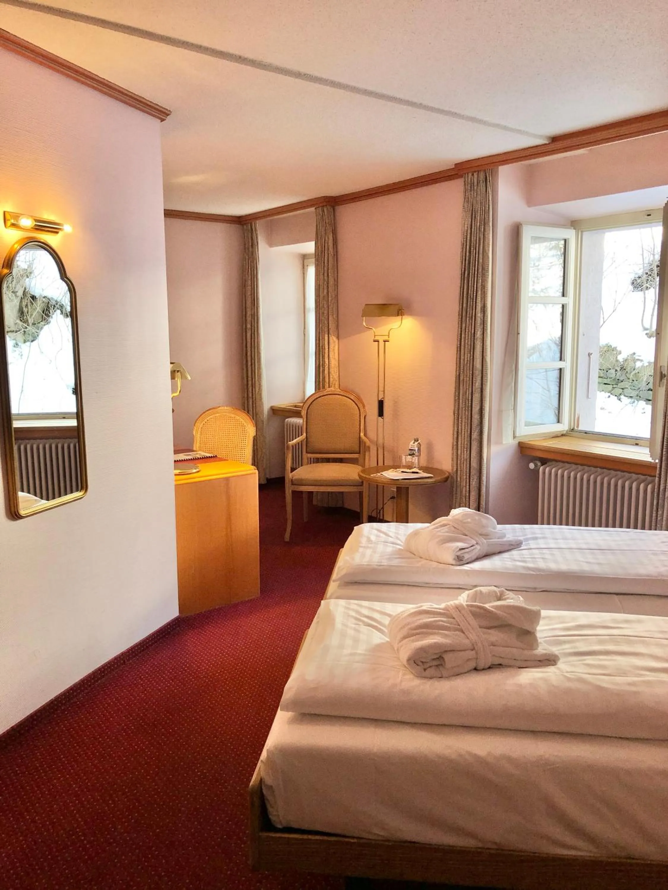 Bed in Thermal Hotels & Walliser Alpentherme Leukerbad