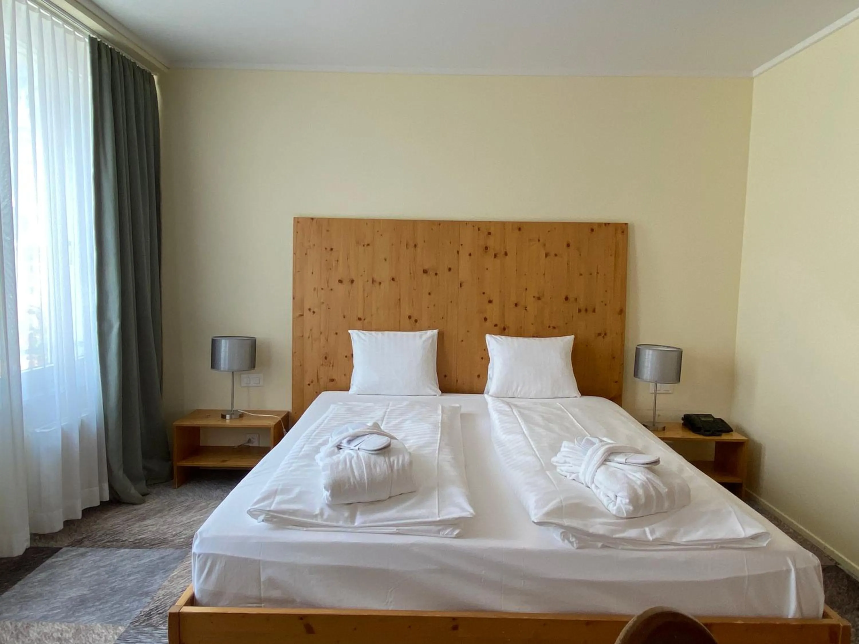 Bed in Thermal Hotels & Walliser Alpentherme Leukerbad
