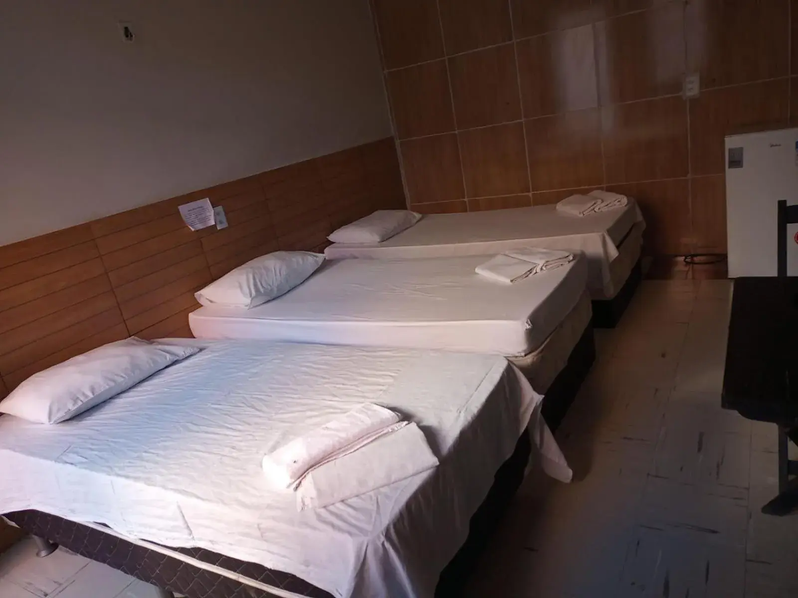 Budget Triple Room in Hotel Oiticica Budget Triple Room in Hotel Oiticica