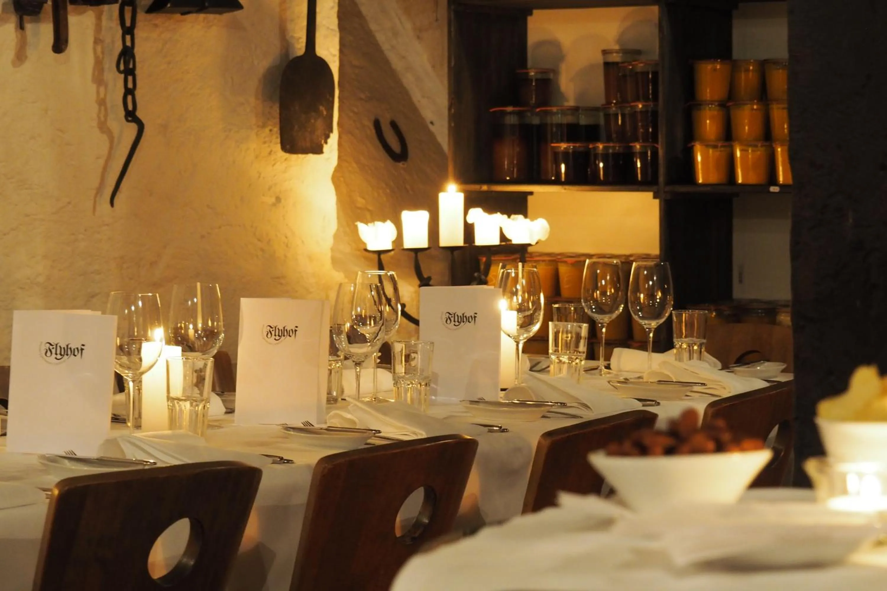 Restaurant/places to eat in Flyhof