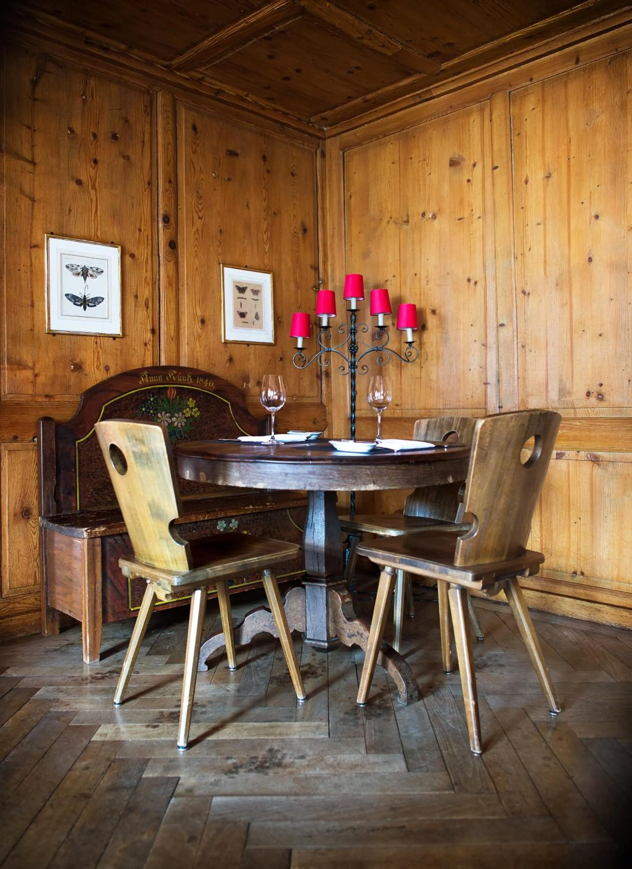 Restaurant/places to eat in Flyhof