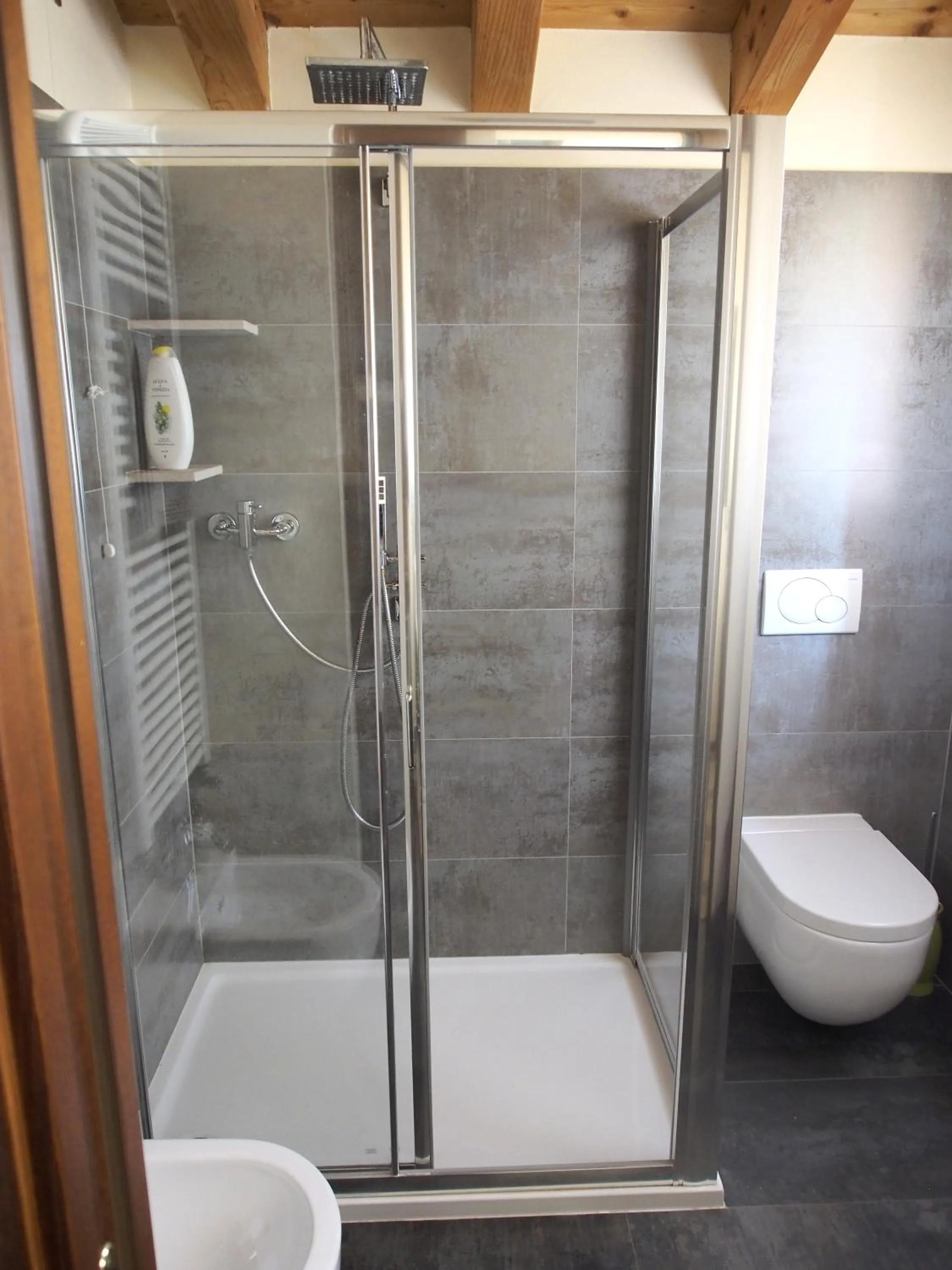 Shower in Valle B&B