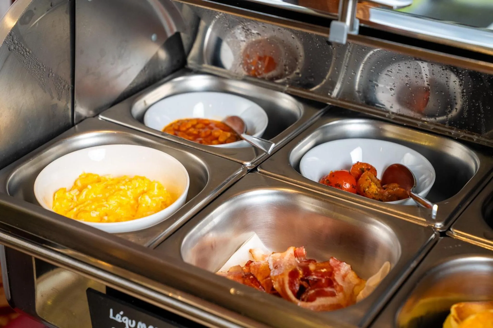 Breakfast in Hôtel de Gruyères