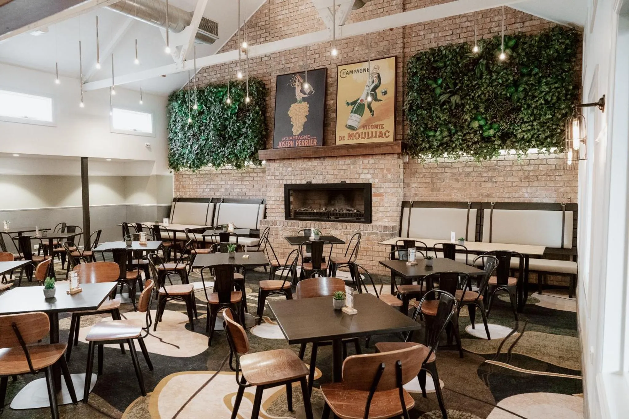 Restaurant/places to eat in Sydney Junction Hotel