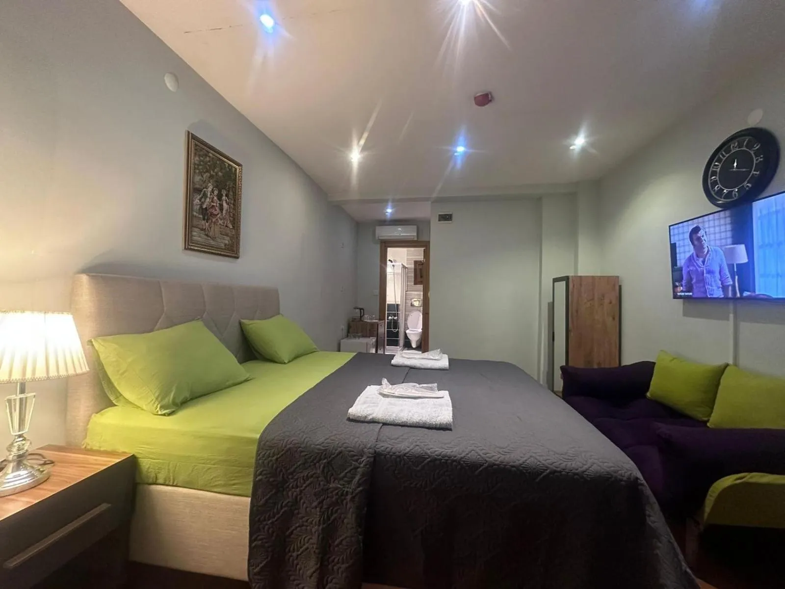 Bed in MYMOON Residence