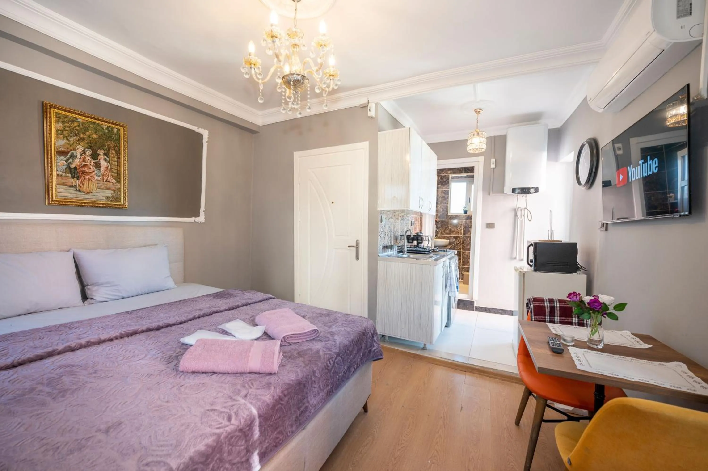 Bed in MYMOON Residence