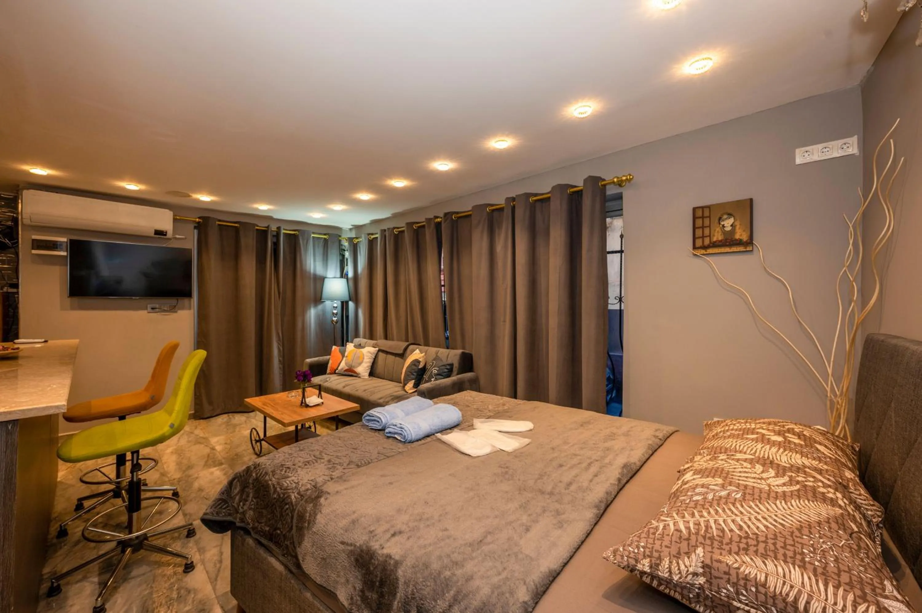 Bed in MYMOON Residence