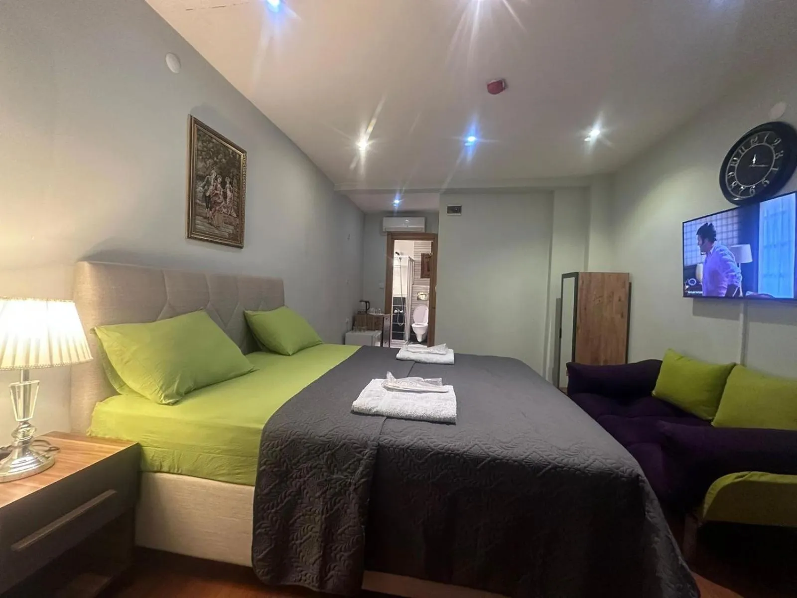 Bed in MYMOON Residence