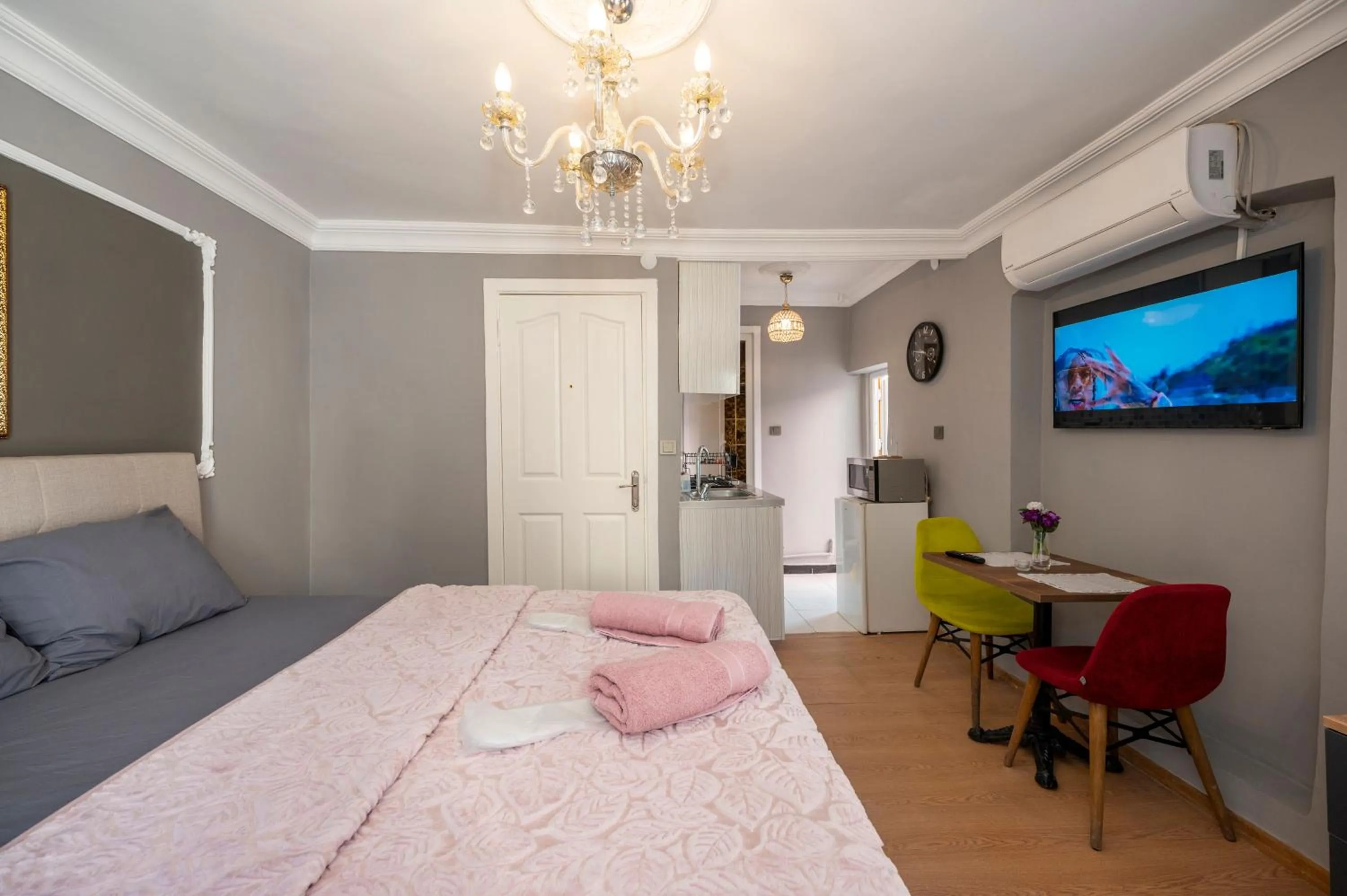 Bed in MYMOON Residence