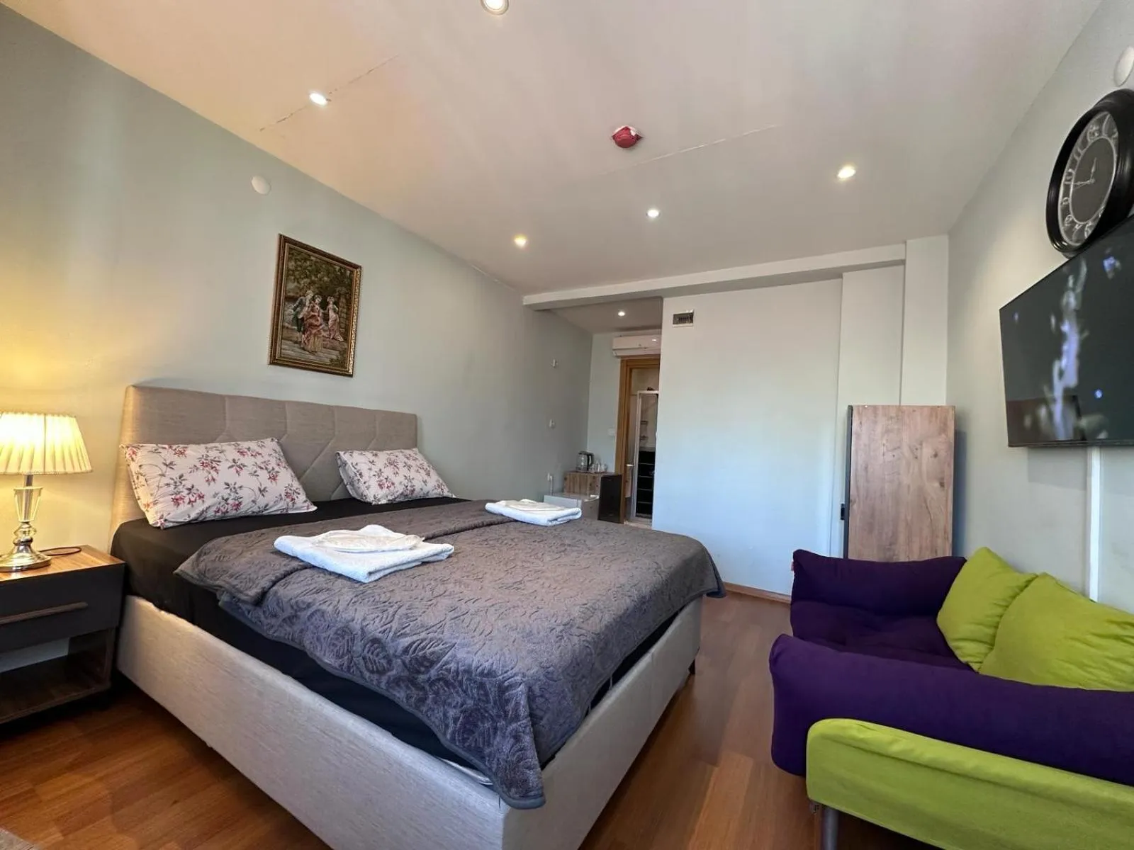 Bed in MYMOON Residence