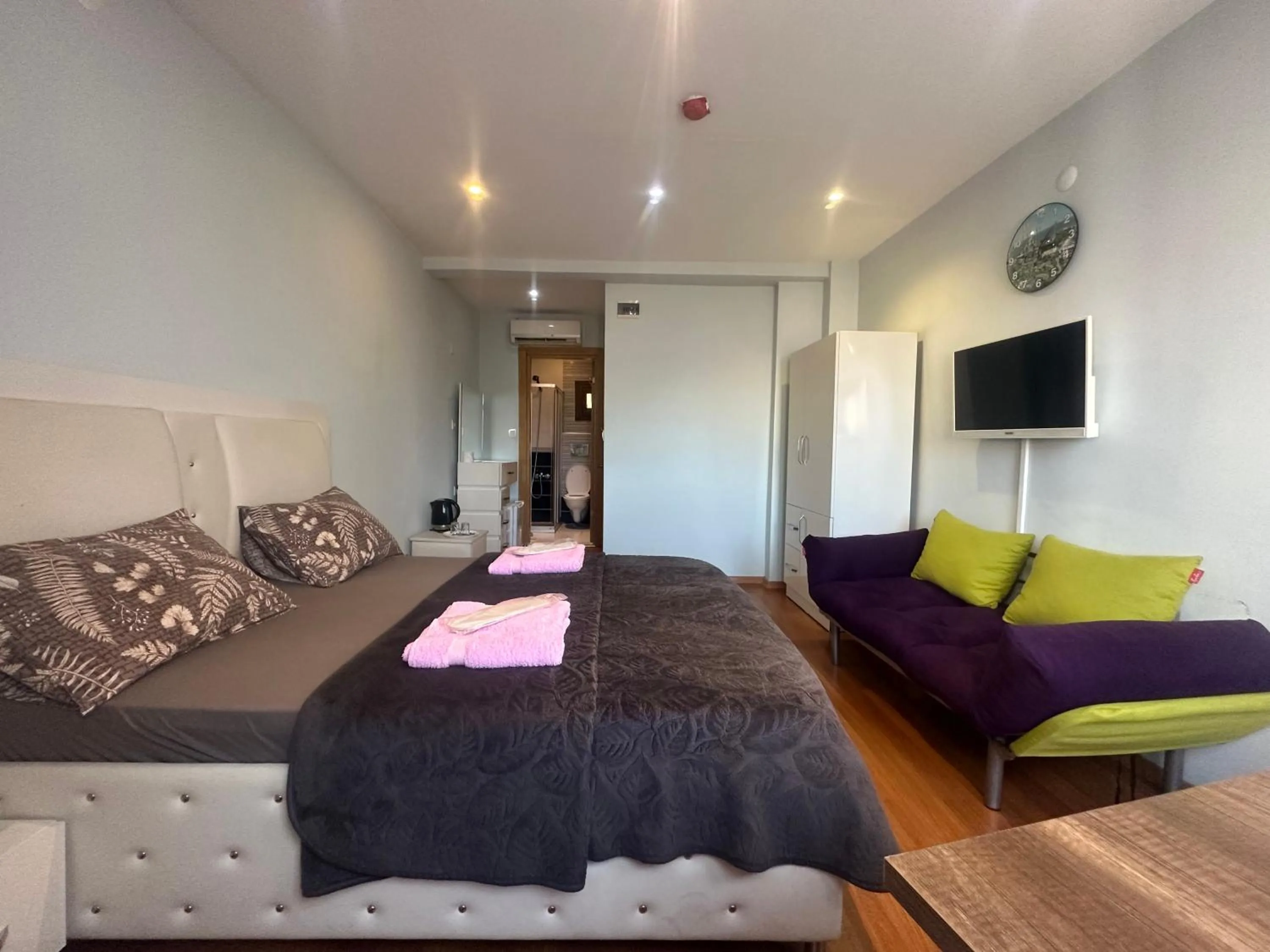 Bed in MYMOON Residence