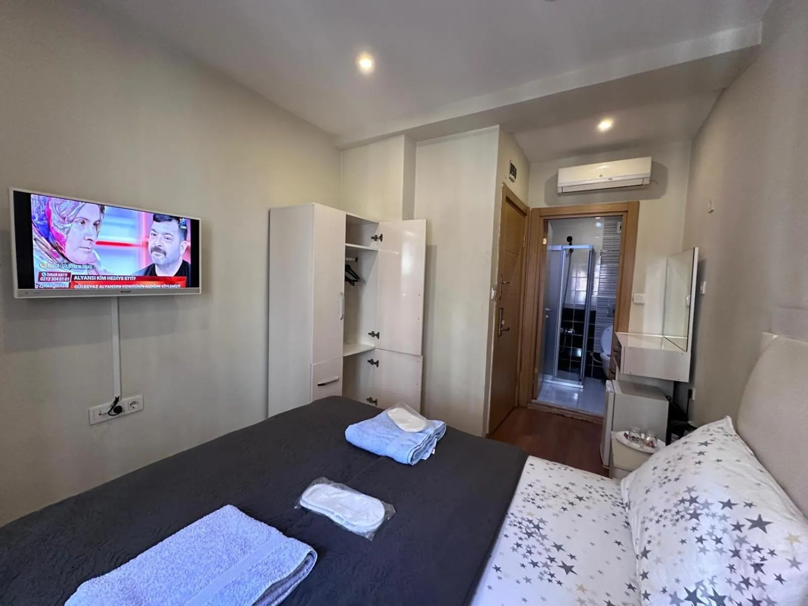 Bed in MYMOON Residence