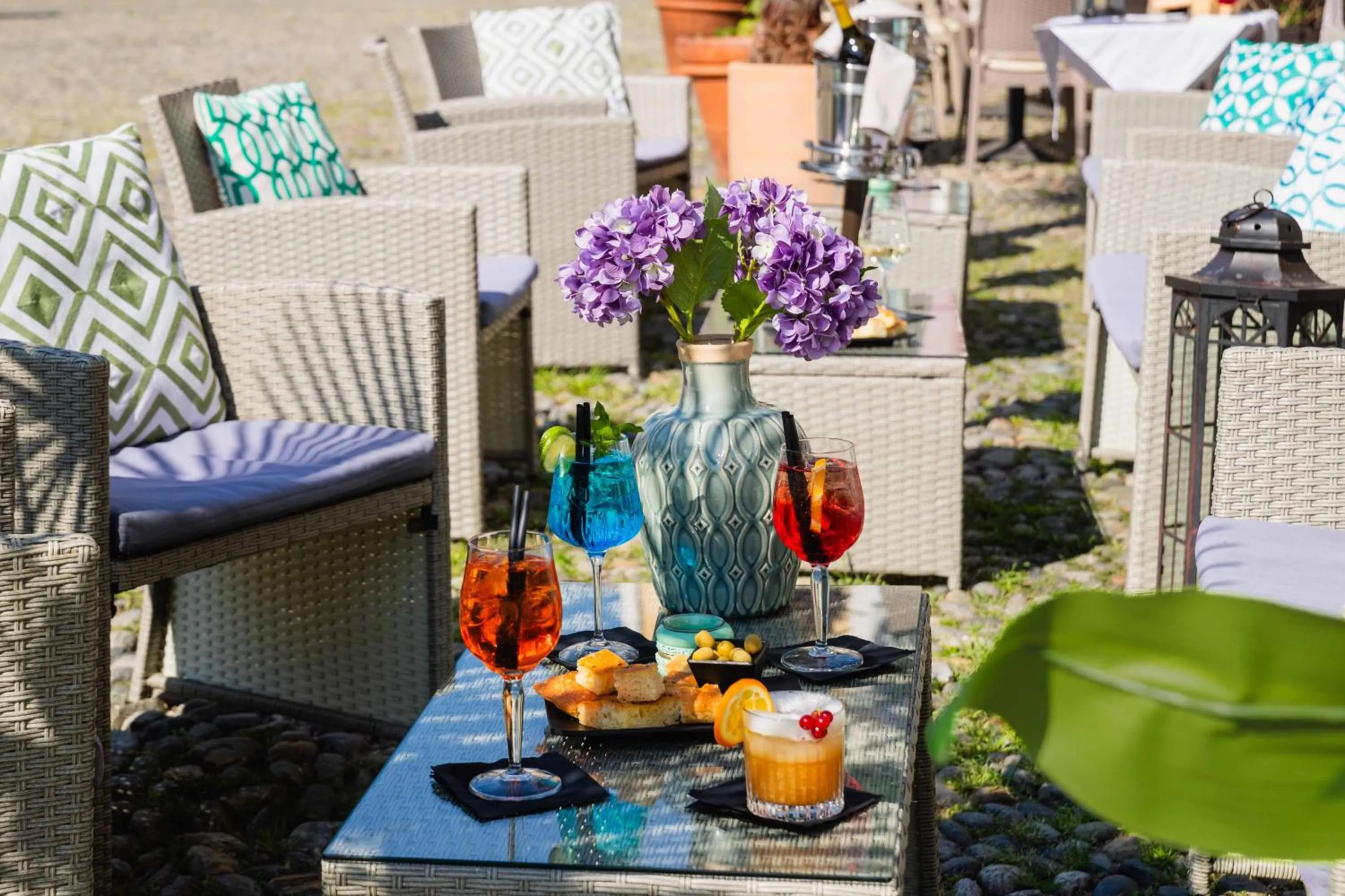 Property building in Hotel America