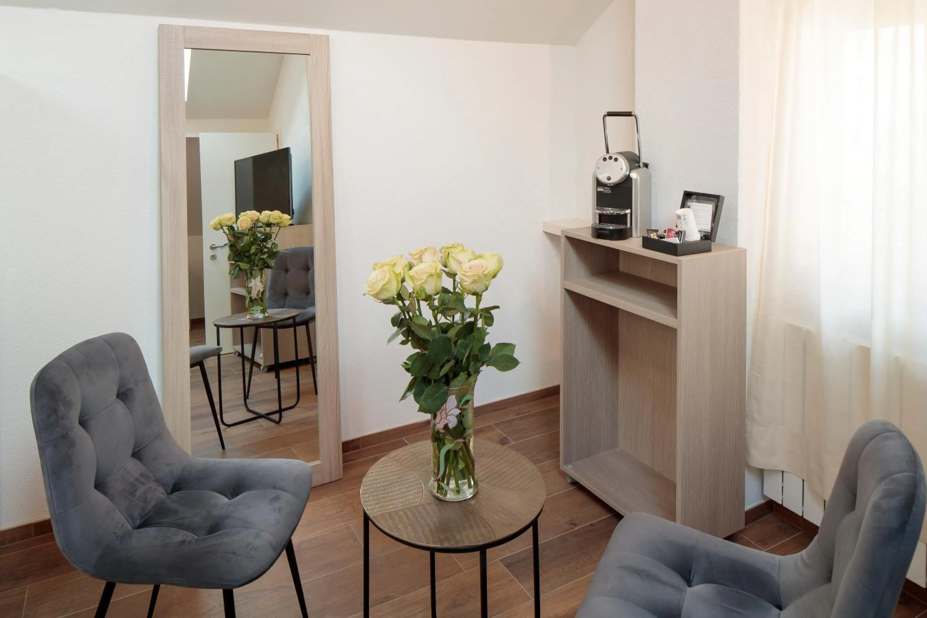 Coffee/tea facilities in Hotel America