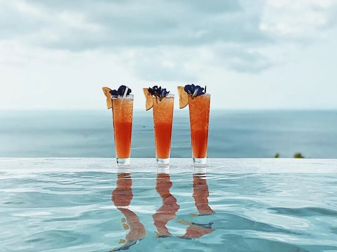 Restaurant/places to eat in High Life Villas