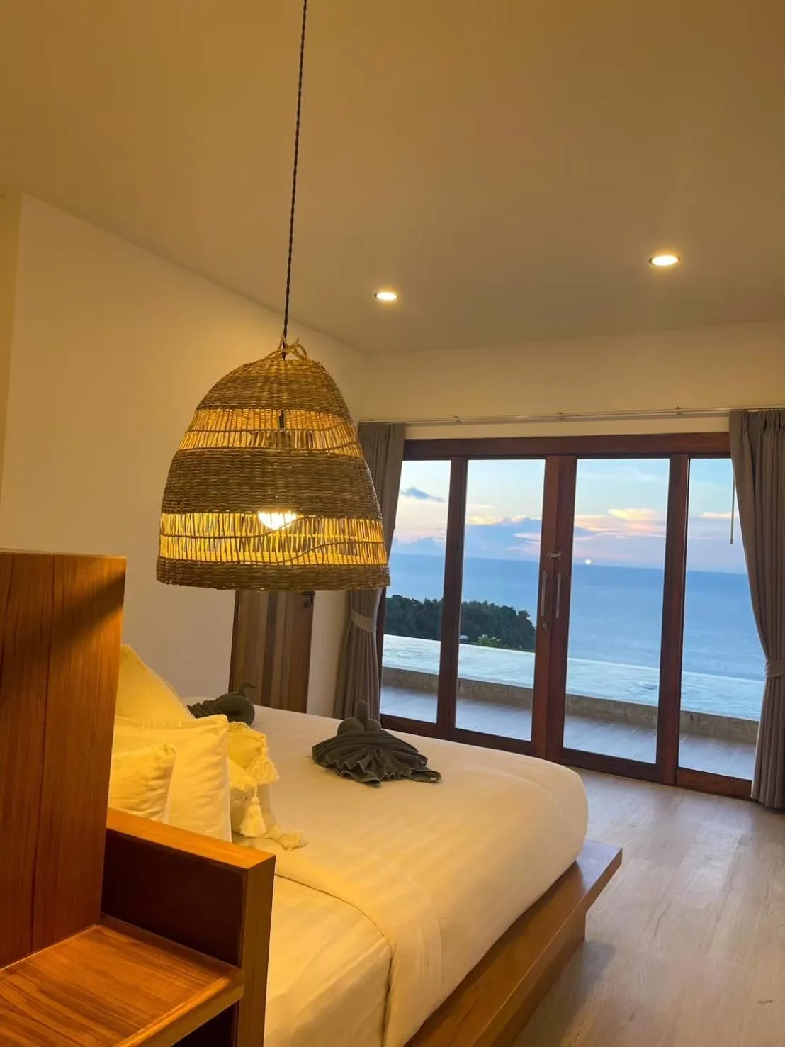 Bed in High Life Villas