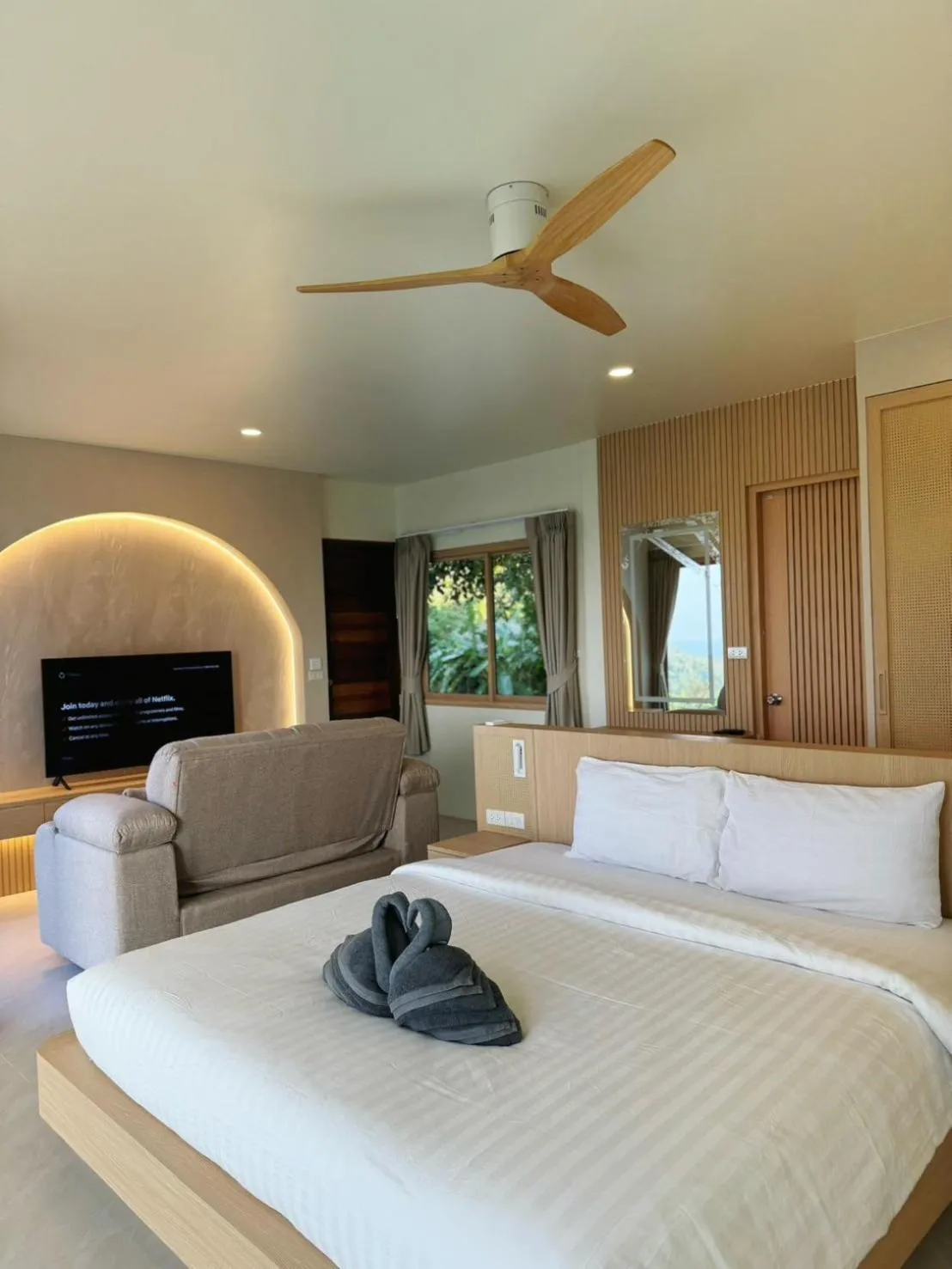 Bed in High Life Villas