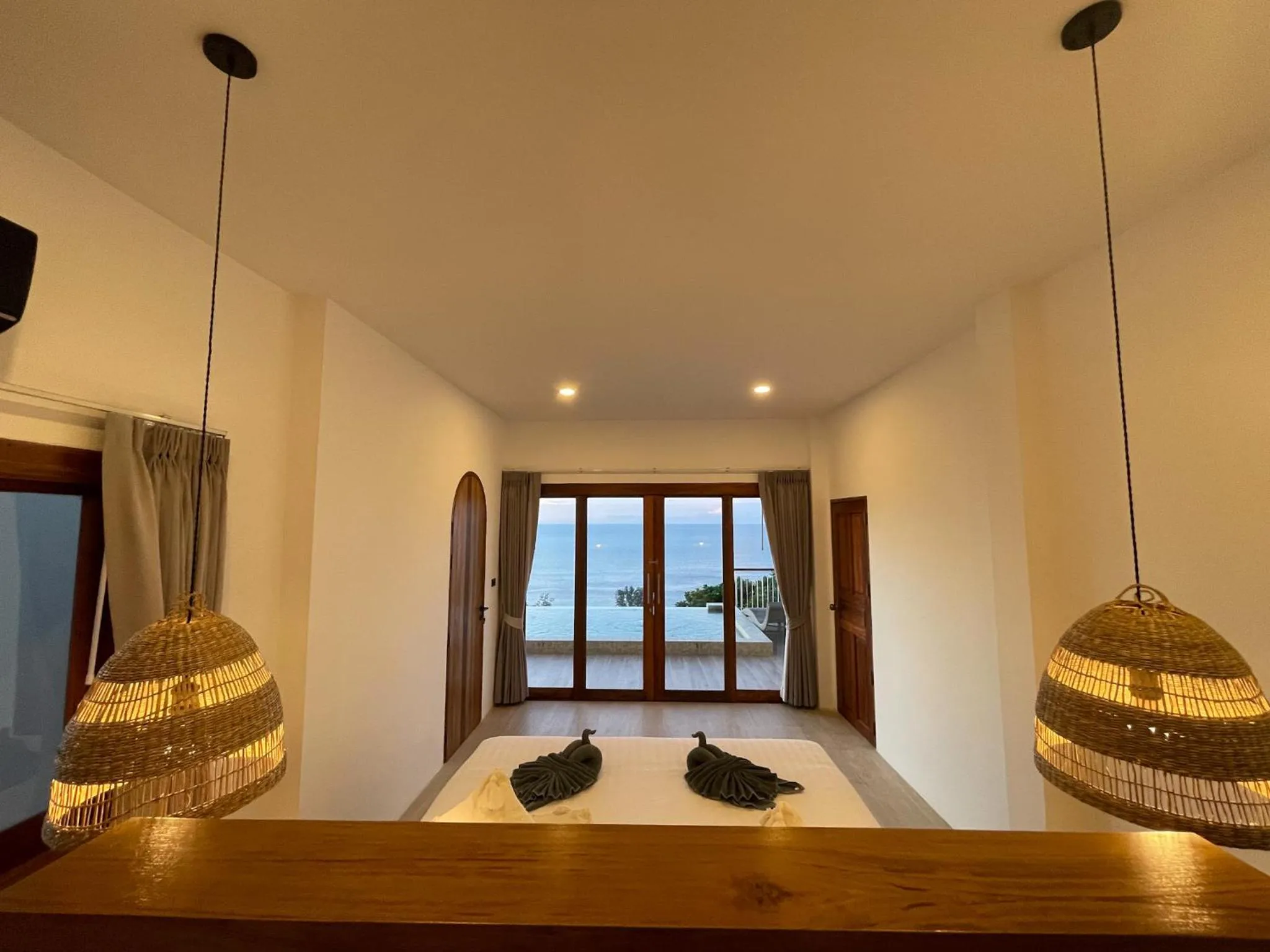 Bedroom, Bed in High Life Villas