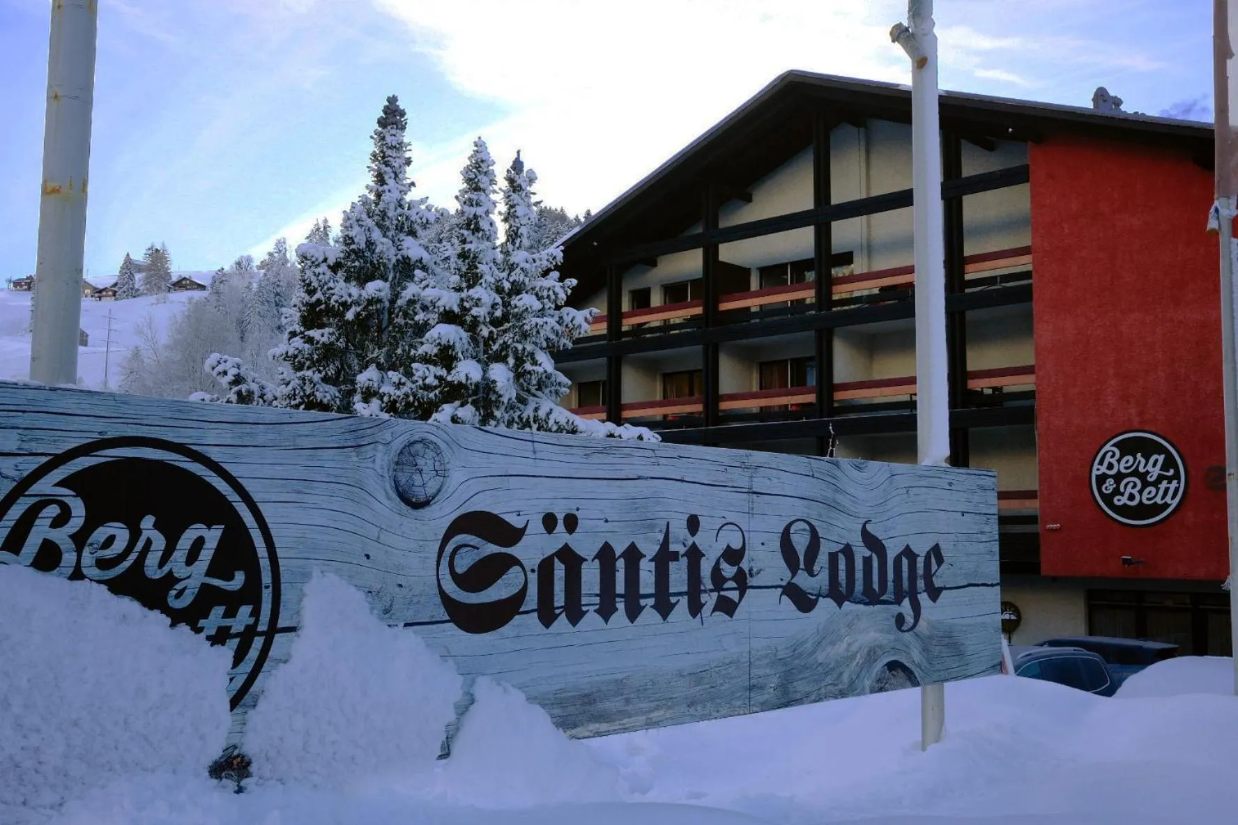 Property building in Hotel Säntis Lodge
