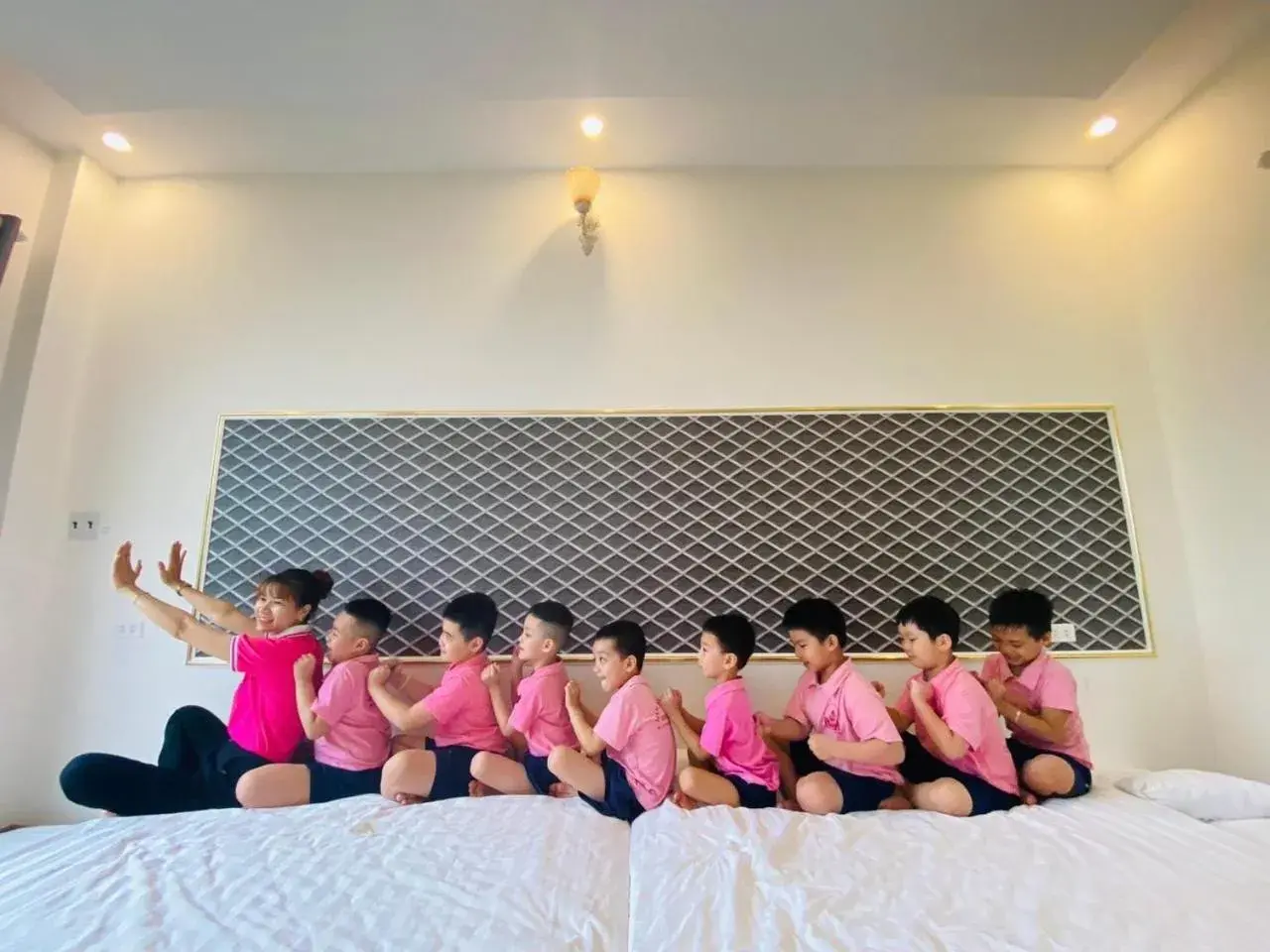 People, Bed in Window Homestay People, Bed in Window Homestay