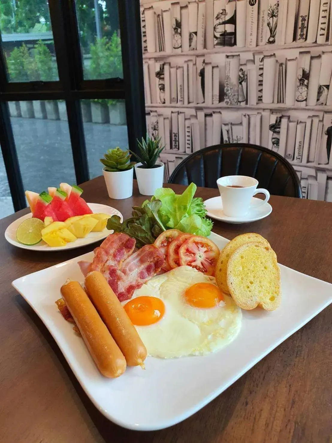 Restaurant/places to eat in Le Lert Hotel Ratchaburi Restaurant/places to eat in Le Lert Hotel Ratchaburi