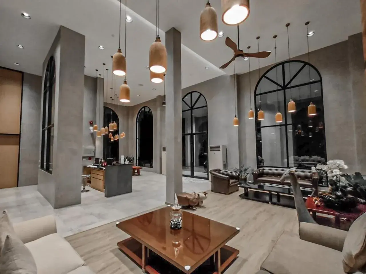 Lobby or reception in Le Lert Hotel Ratchaburi Lobby or reception in Le Lert Hotel Ratchaburi