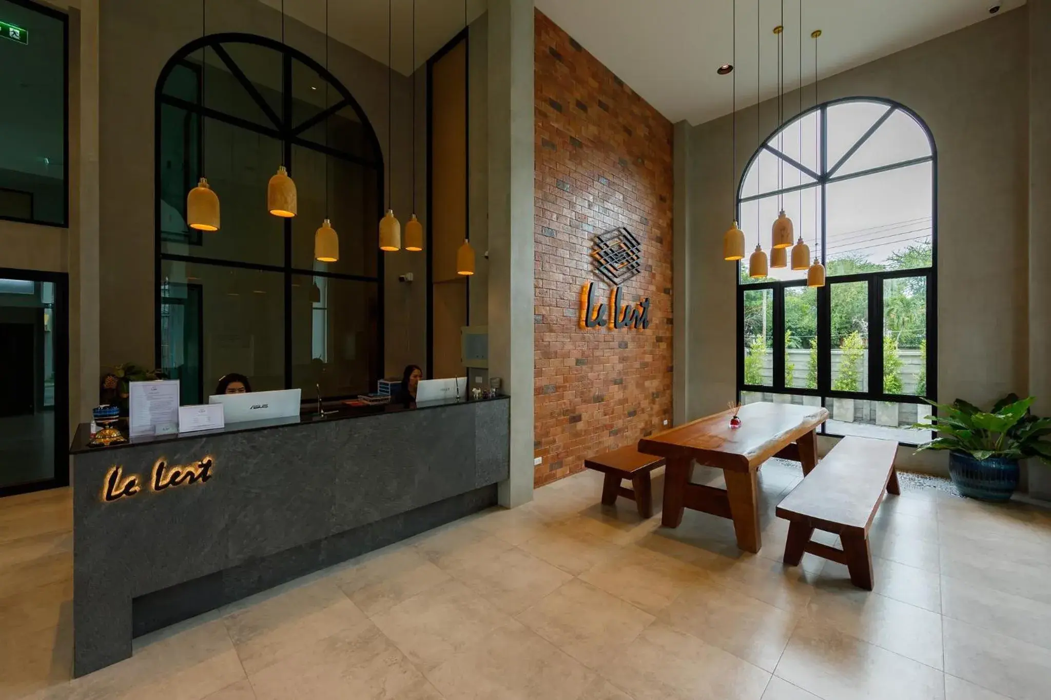 Lobby or reception in Le Lert Hotel Ratchaburi Lobby or reception in Le Lert Hotel Ratchaburi