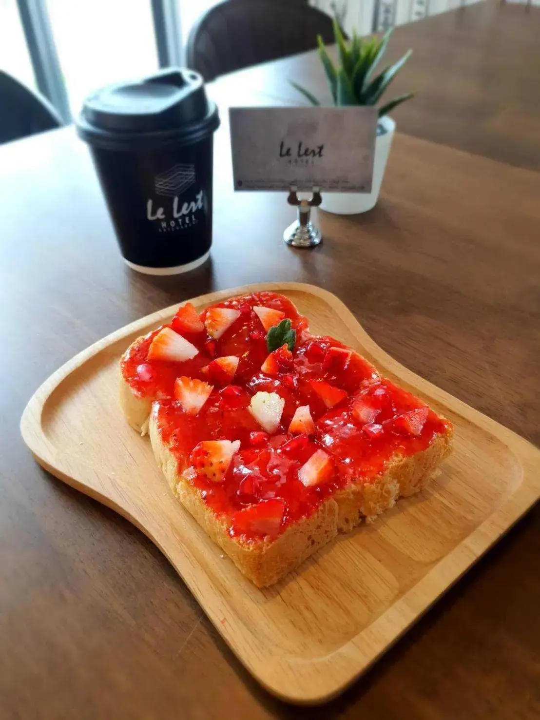 Food and drinks in Le Lert Hotel Ratchaburi Food and drinks in Le Lert Hotel Ratchaburi