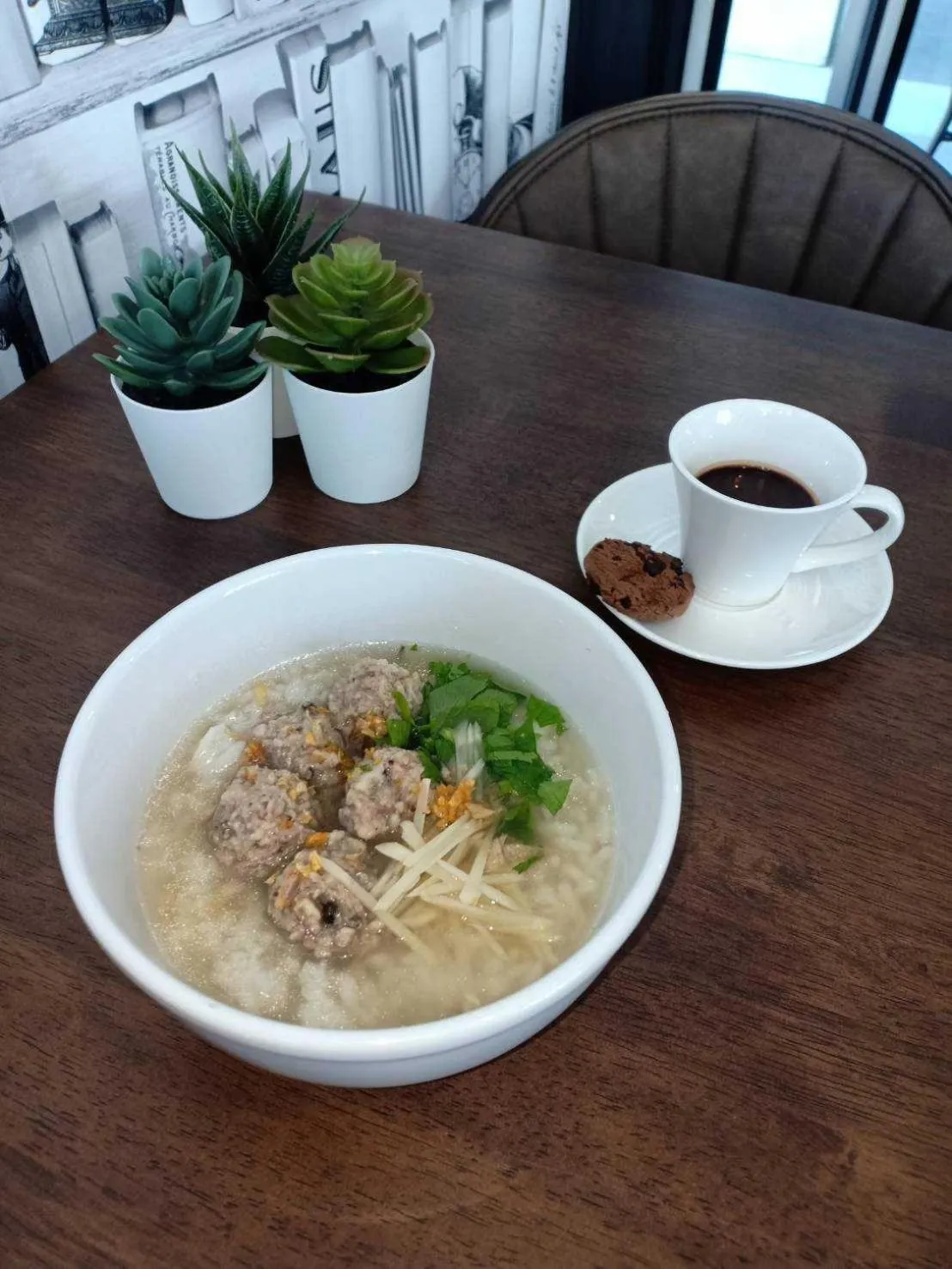 Restaurant/places to eat in Le Lert Hotel Ratchaburi