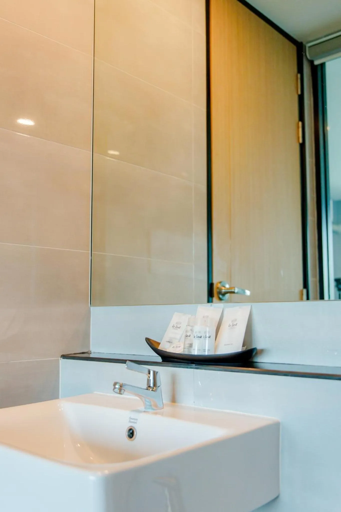 Bathroom in Le Lert Hotel Ratchaburi